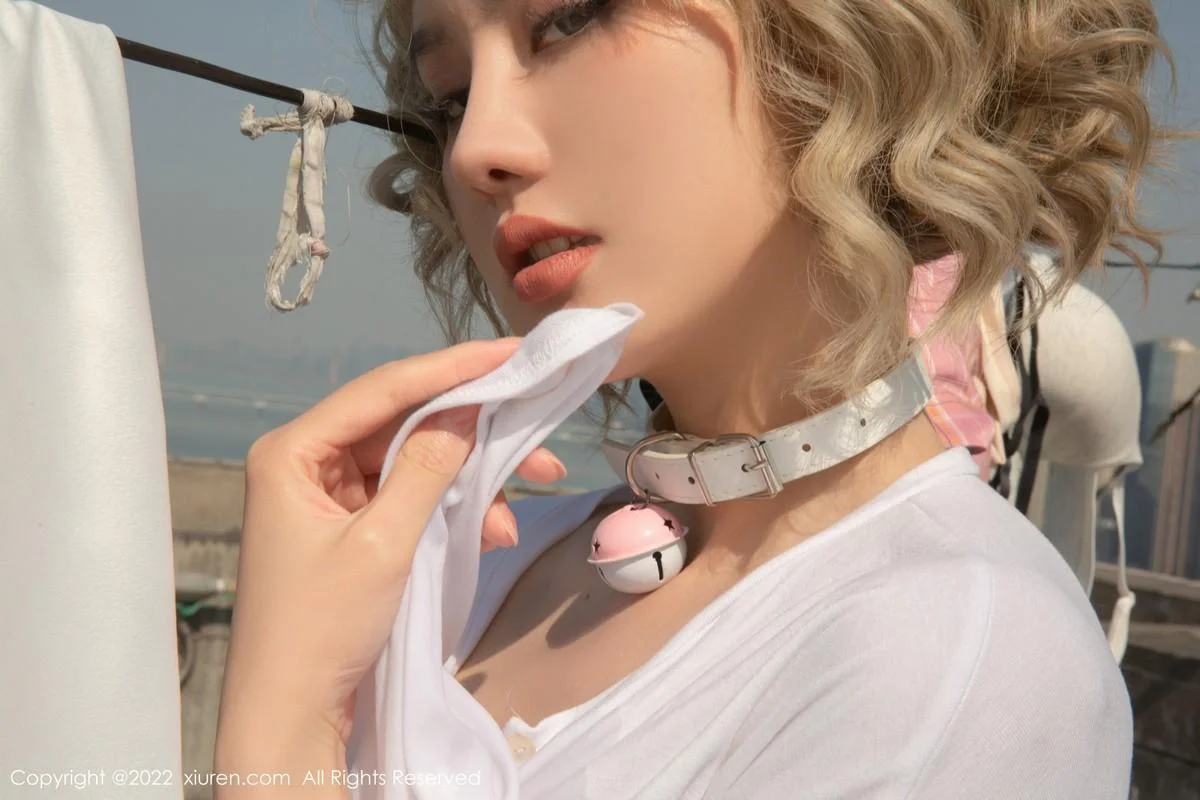 就是阿朱啊云南旅拍性感服饰半脱露白色内衣完美绝美写真 第 21 张