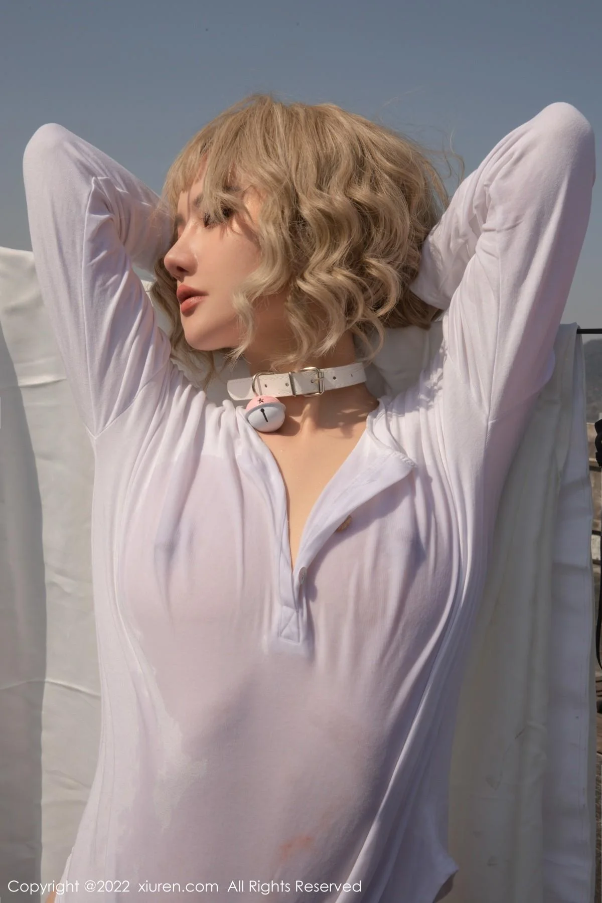 就是阿朱啊云南旅拍性感服饰半脱露白色内衣完美绝美写真 第 70 张