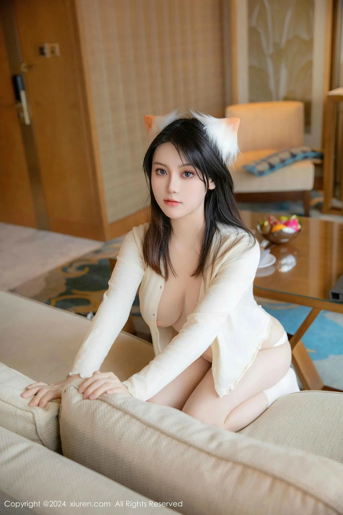 豆瓣酱澳门旅拍性感狐狸装扮淡黄色服饰秀惹火身材绝美写真 第 33 张