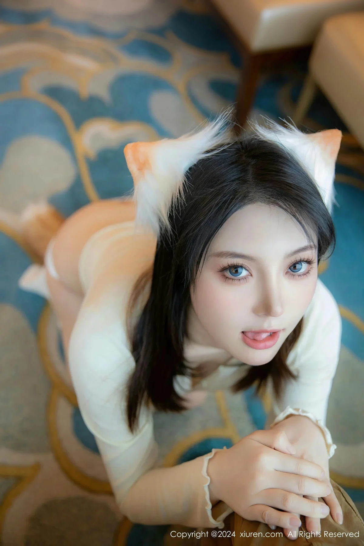 豆瓣酱澳门旅拍性感狐狸装扮淡黄色服饰秀惹火身材绝美写真 第 76 张