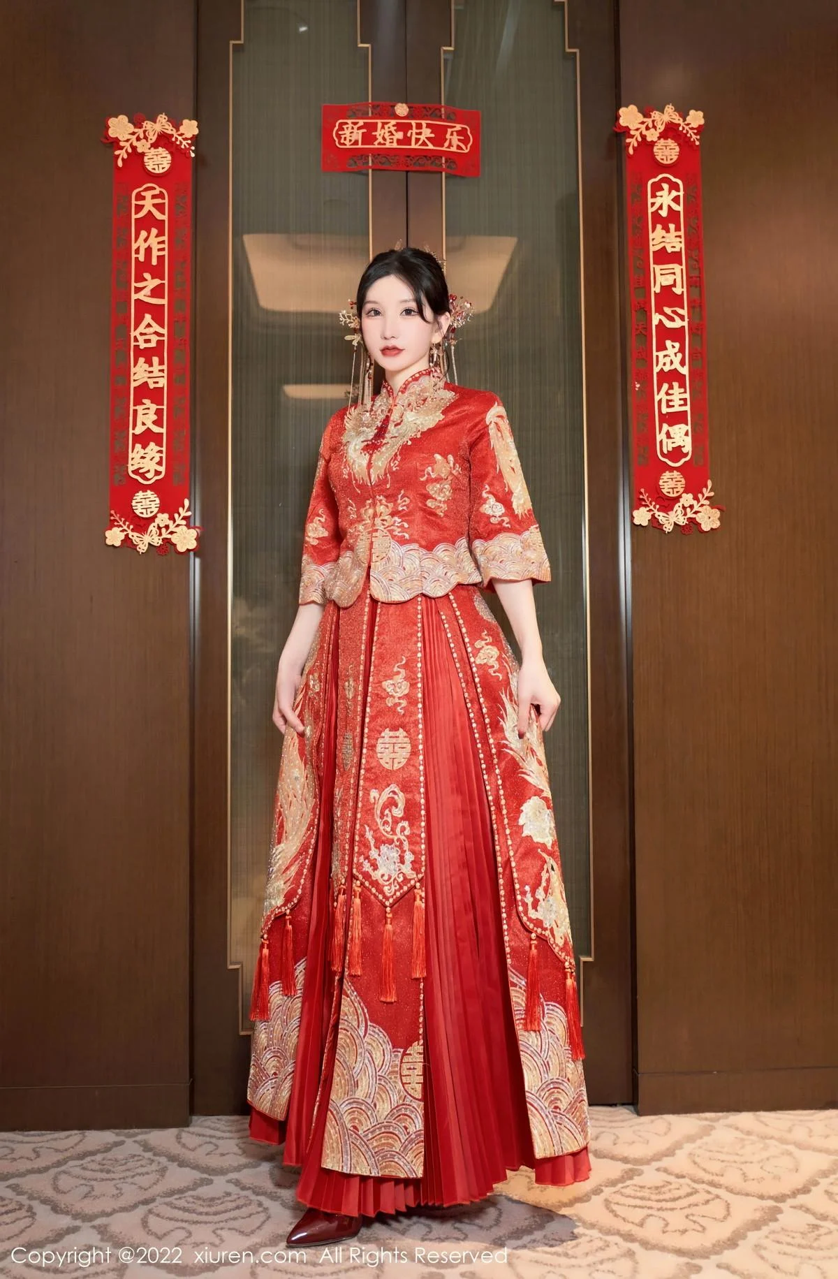 周于希Sally私房脱新娘装露红色蕾丝内衣超薄肉丝绝美写真 第 11 张