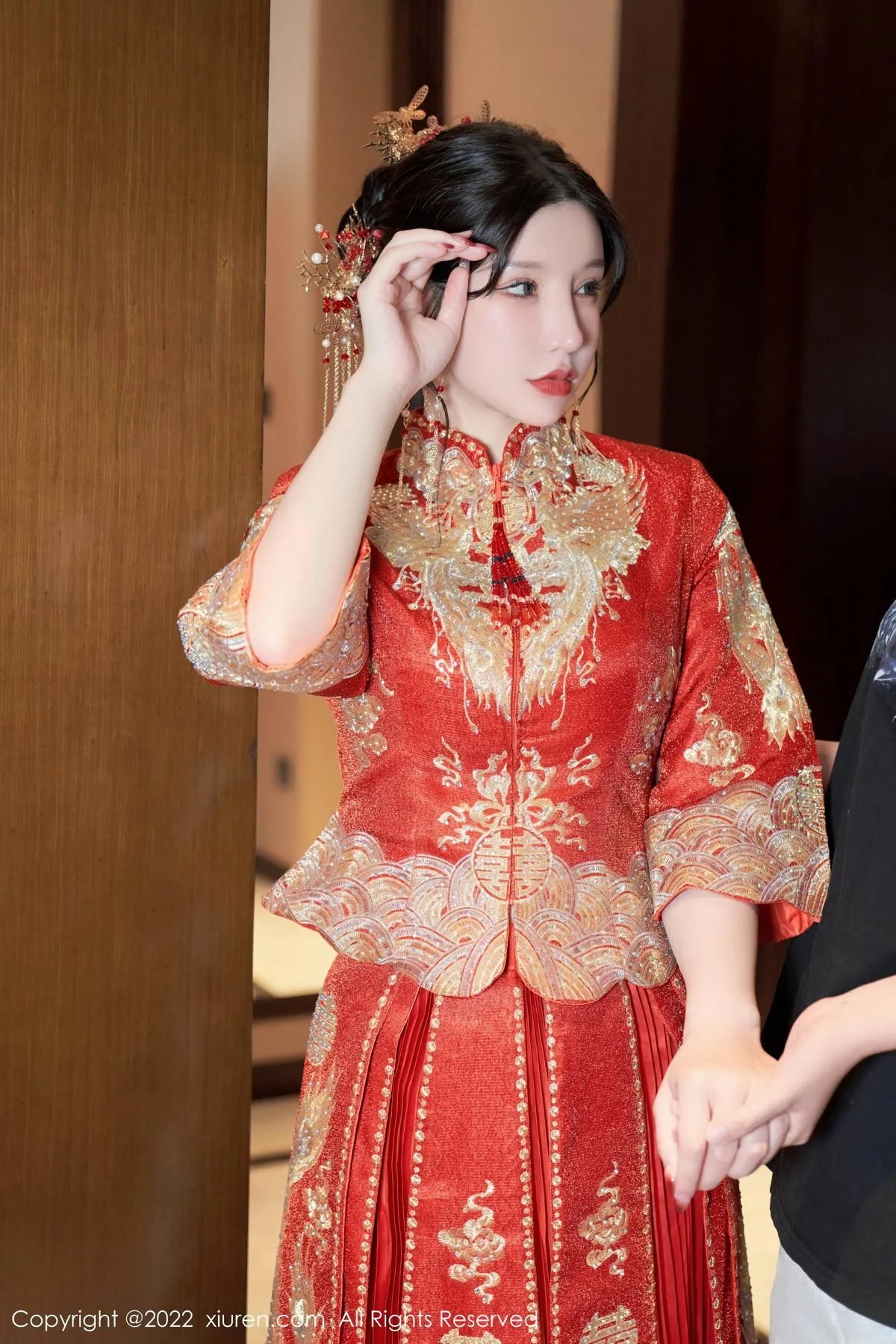 周于希Sally私房脱新娘装露红色蕾丝内衣超薄肉丝绝美写真 第 19 张