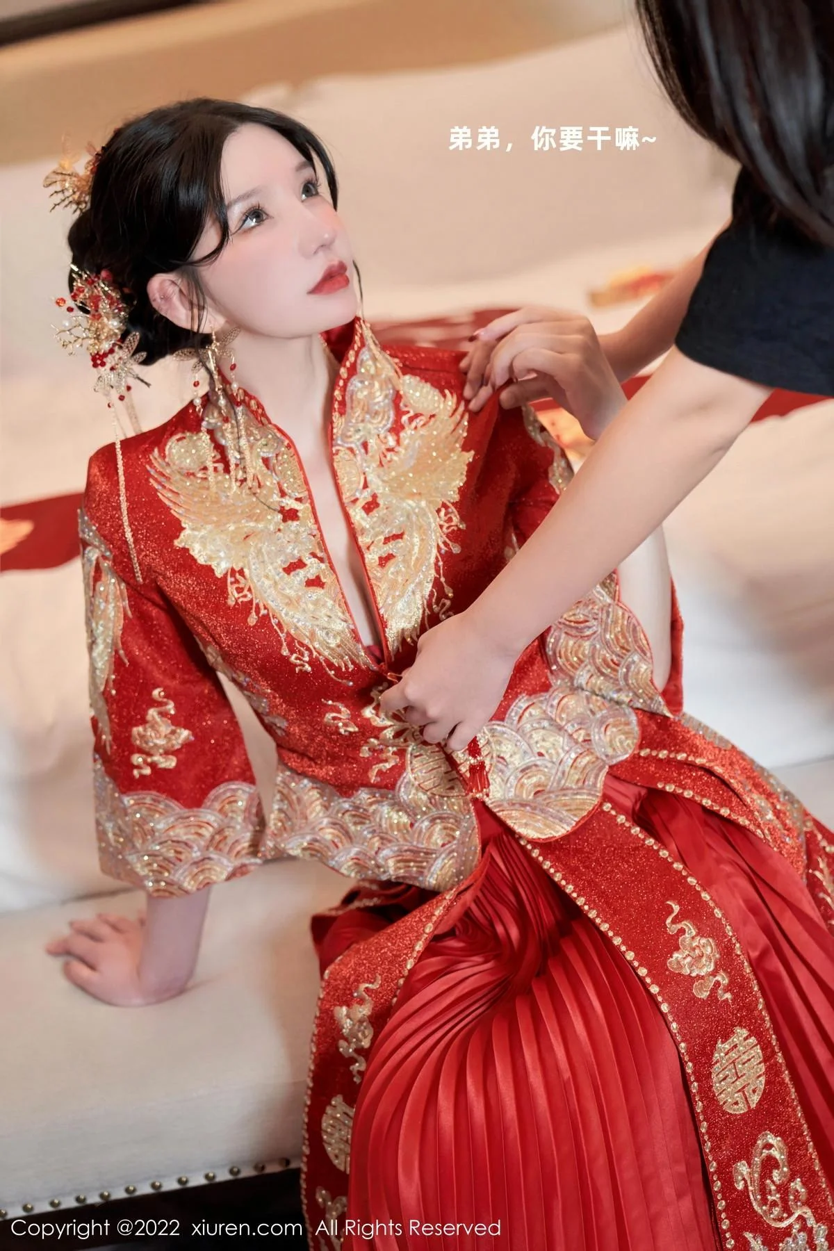 周于希Sally私房脱新娘装露红色蕾丝内衣超薄肉丝绝美写真 第 3 张