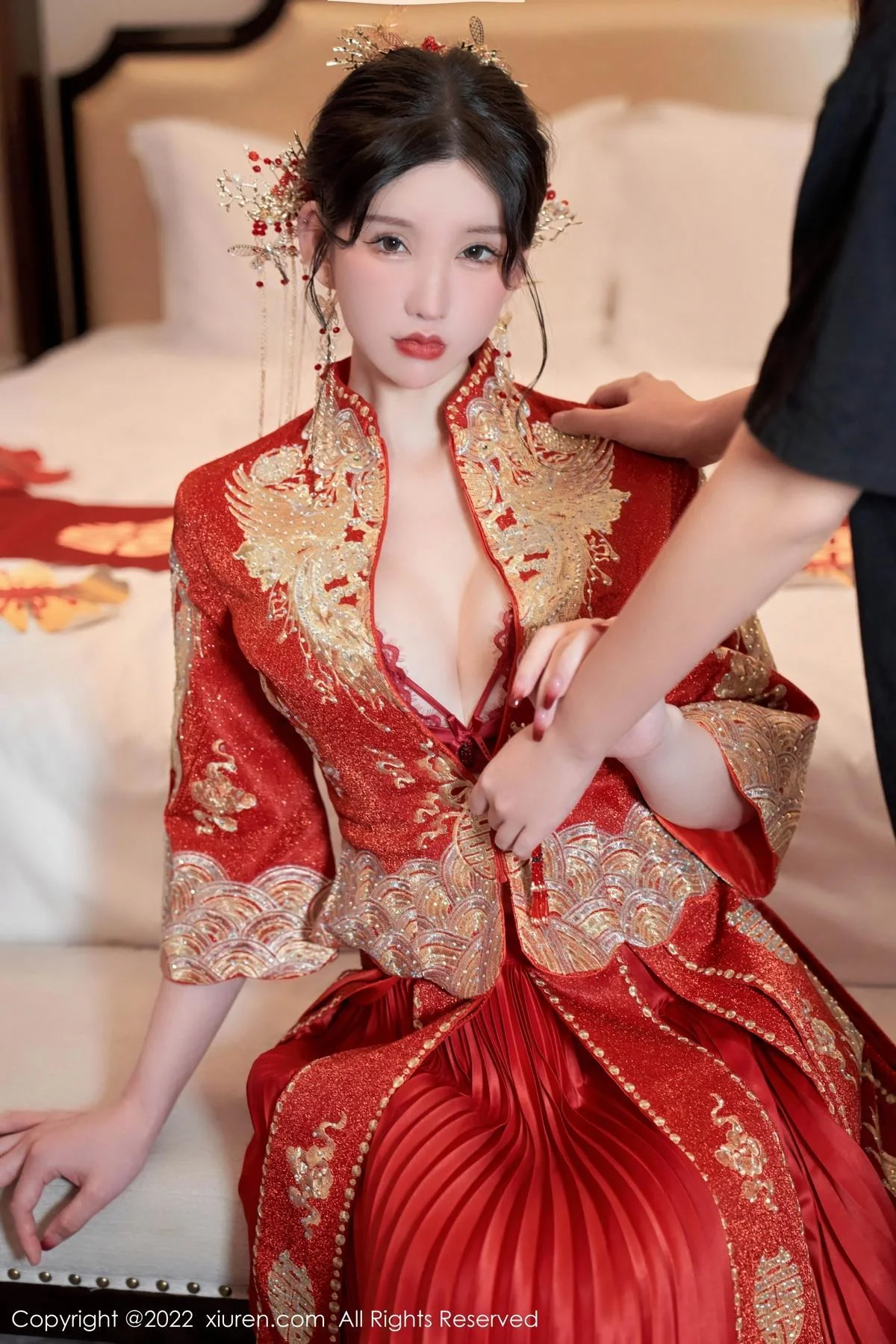 周于希Sally私房脱新娘装露红色蕾丝内衣超薄肉丝绝美写真 第 30 张