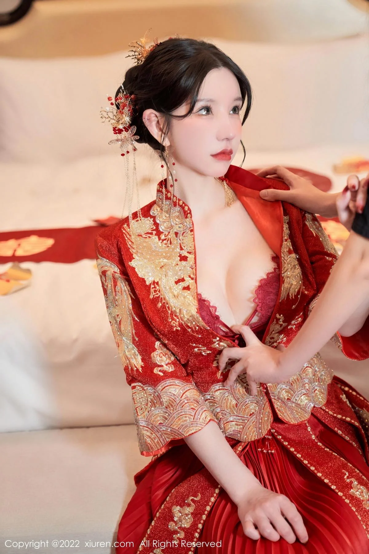 周于希Sally私房脱新娘装露红色蕾丝内衣超薄肉丝绝美写真 第 32 张