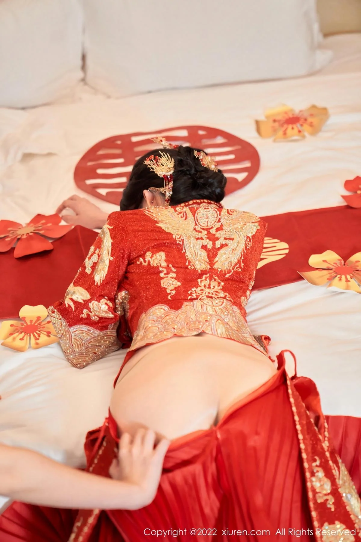 周于希Sally私房脱新娘装露红色蕾丝内衣超薄肉丝绝美写真 第 40 张