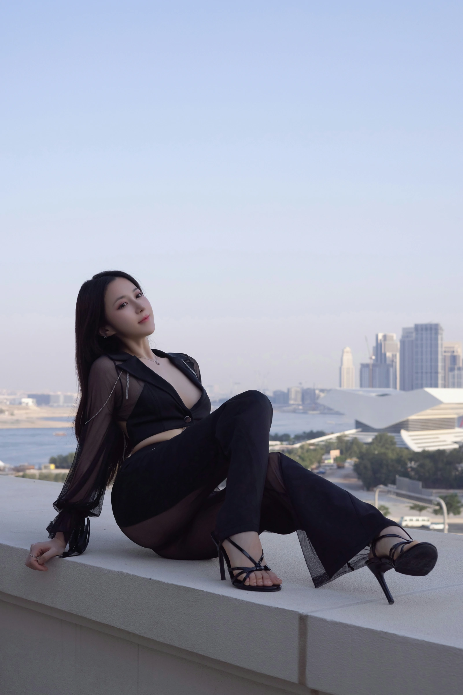 [秀人付费] 鱼子酱 诱人私拍福利 秘书 第 7 张