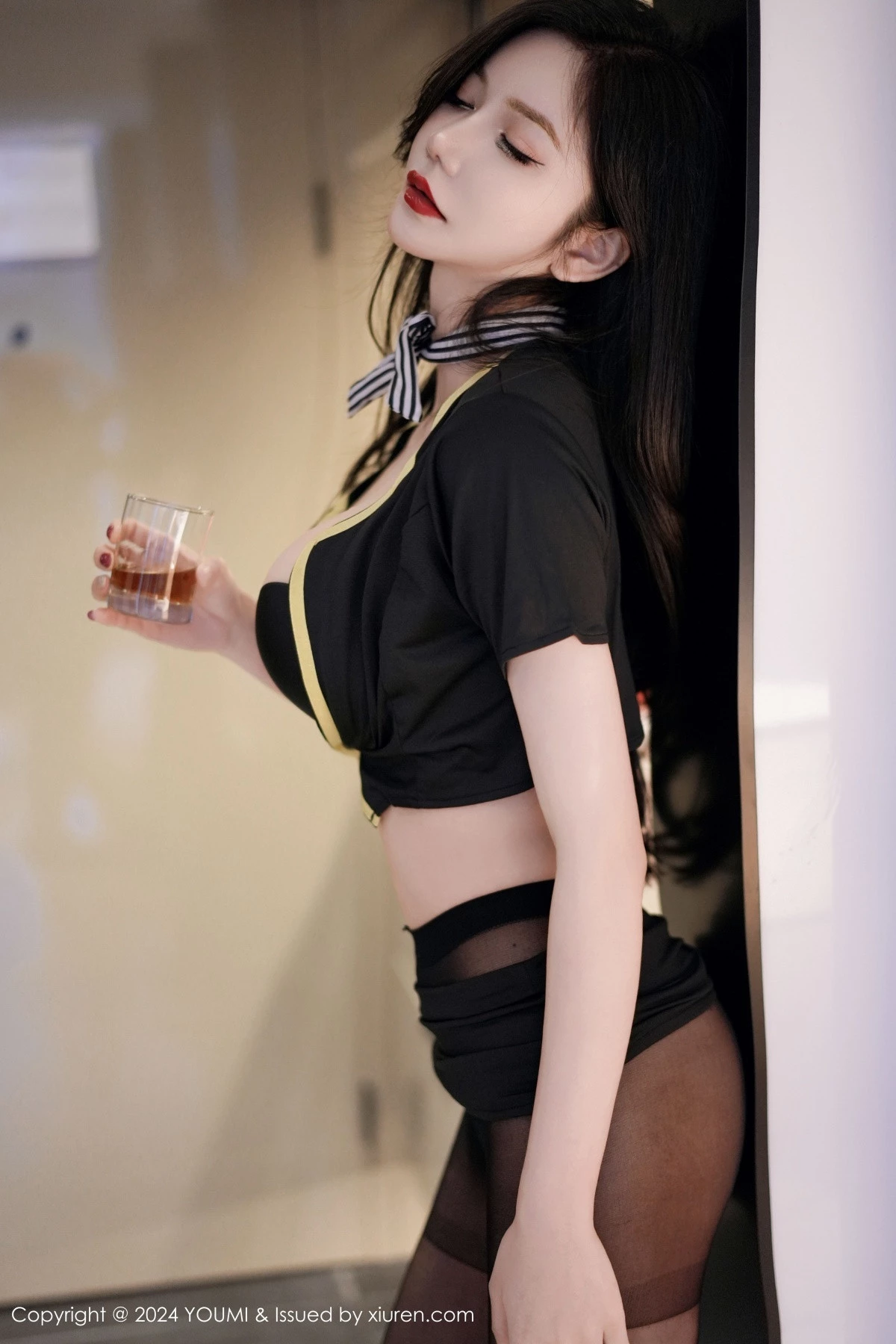 心妍小公主私房性感黑色内衣配超薄黑丝秀凹凸身材绝美写真 第 27 张