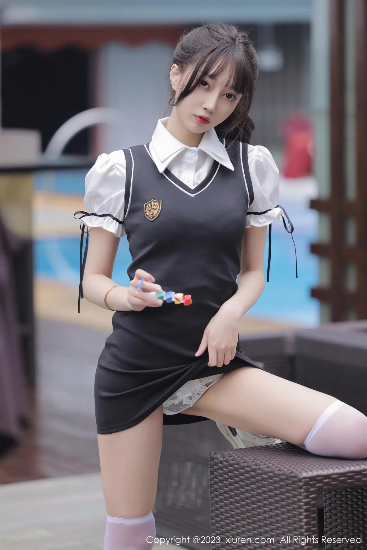 玥儿玥er脱性感白T露白色内衣配白丝袜秀曼妙身姿绝美写真 第 12 张
