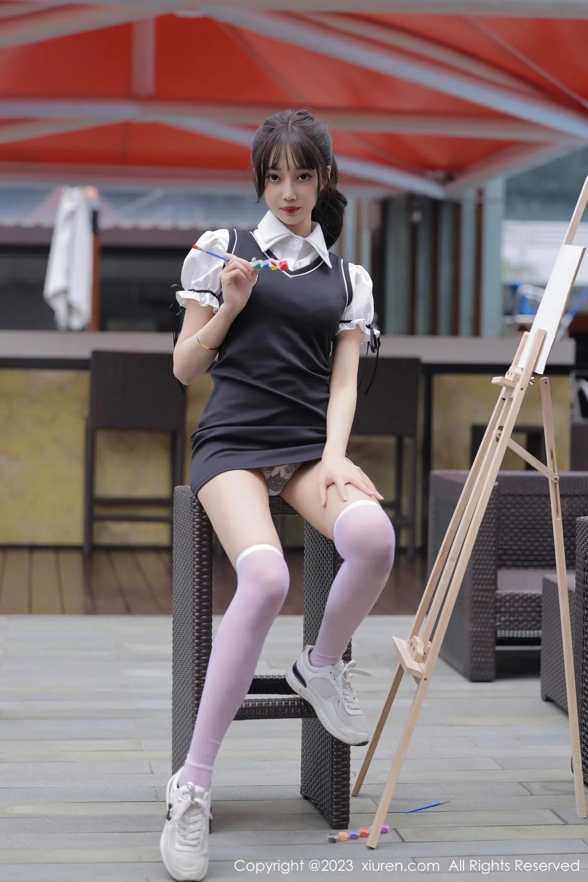 玥儿玥er脱性感白T露白色内衣配白丝袜秀曼妙身姿绝美写真 第 7 张