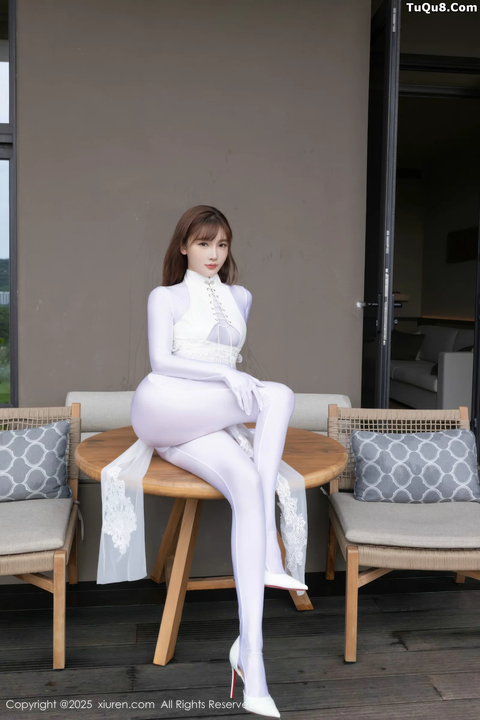 陆萱萱性感白色情趣旗袍露白色连体衣秀完美身材绝美写真 第 23 张