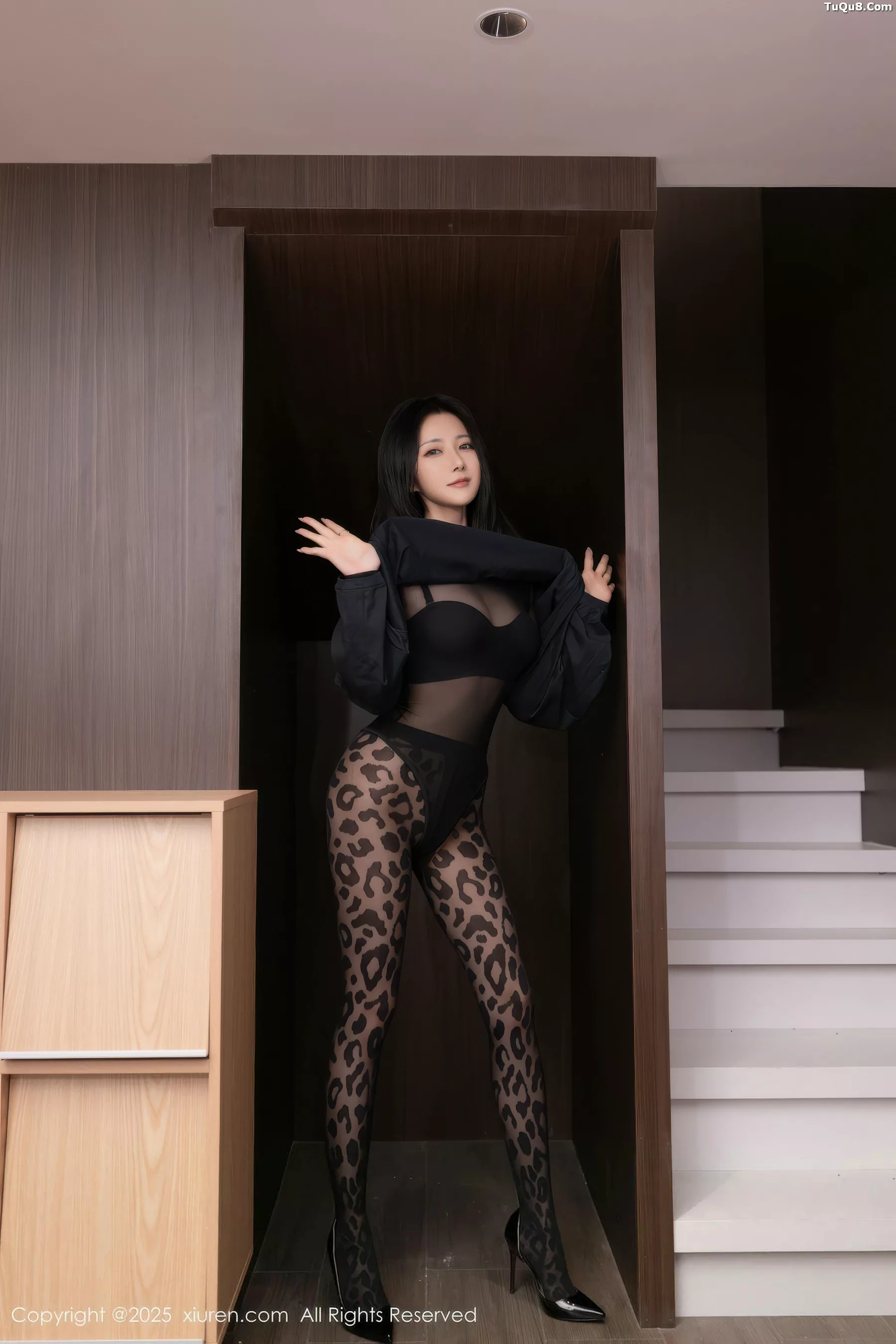 鱼子酱Fish性感黑色内衣配豹纹黑丝秀曼妙身姿撩人绝美写真 第 15 张