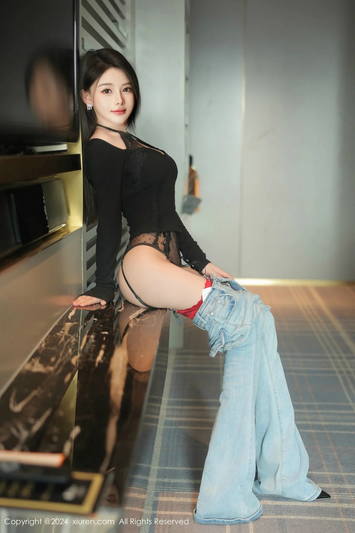 爱酱里私房性感黑色情趣服饰配黑丝吊袜秀曼妙身姿绝美写真 第 58 张