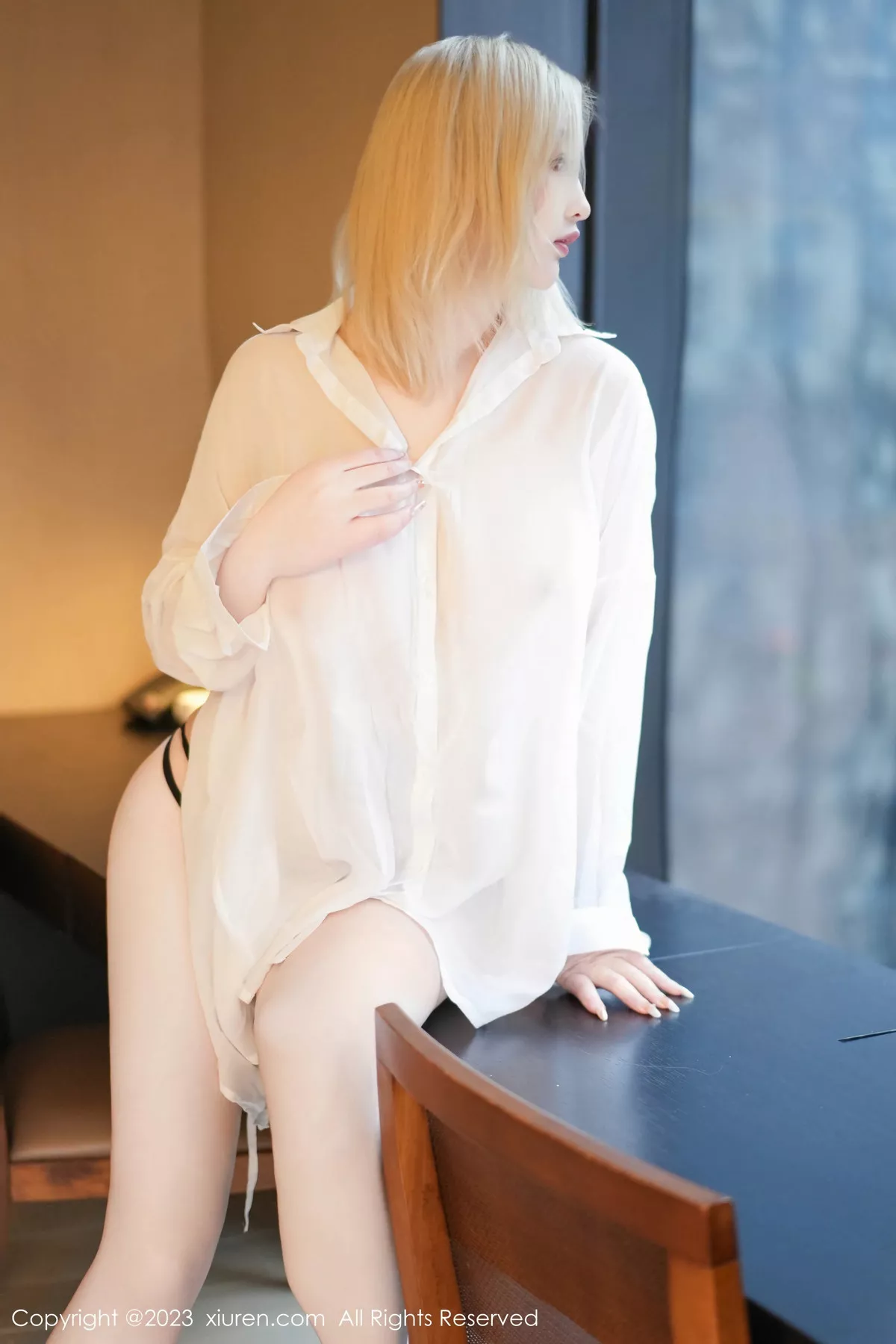 妲己_Toxic性感白色薄透衬衣秀丰满身材雪峰美臀绝美写真 第 5 张