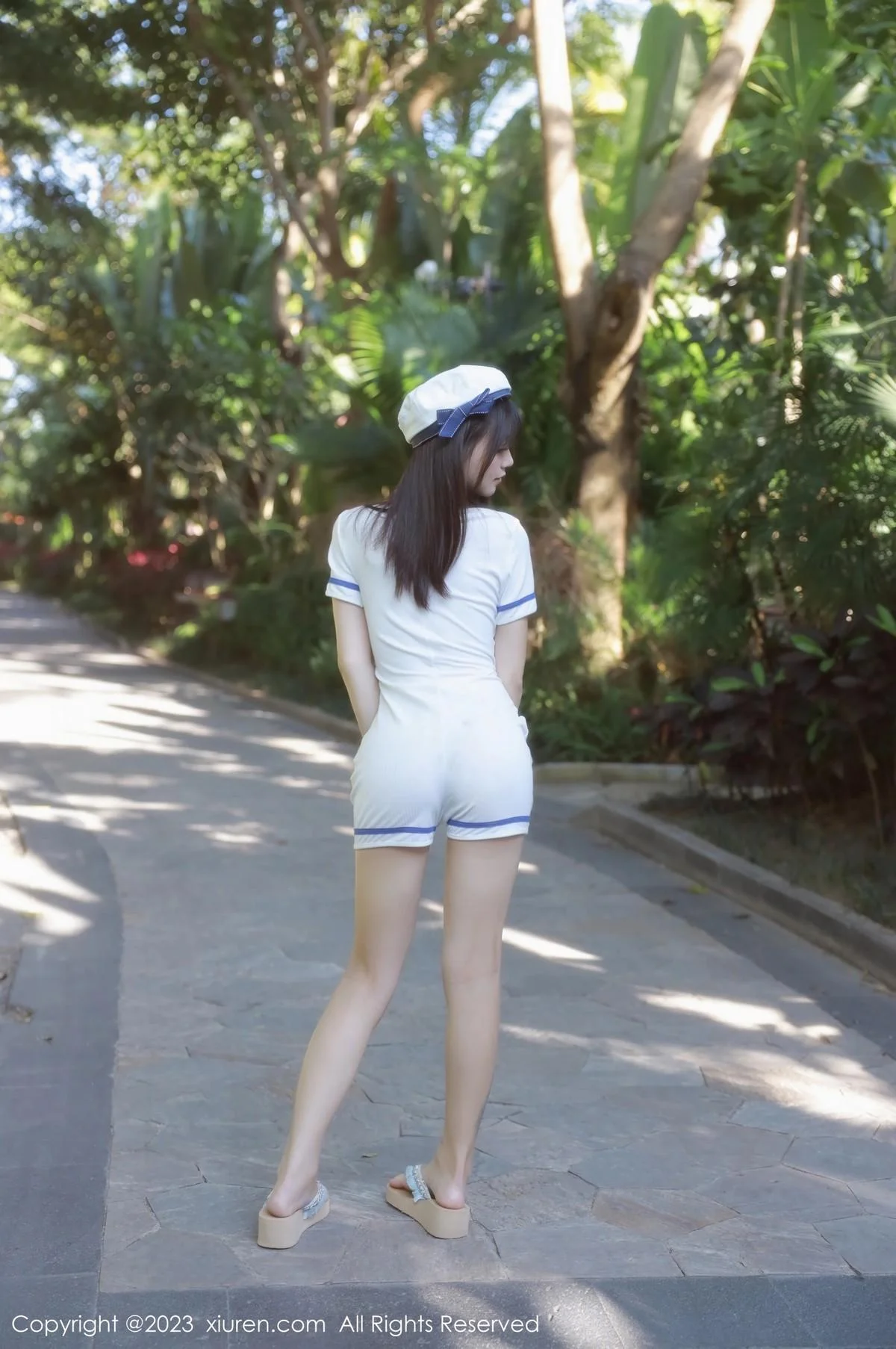 佘贝拉bella泳池性感白色海军服半脱秀完美身材绝美写真 第 22 张