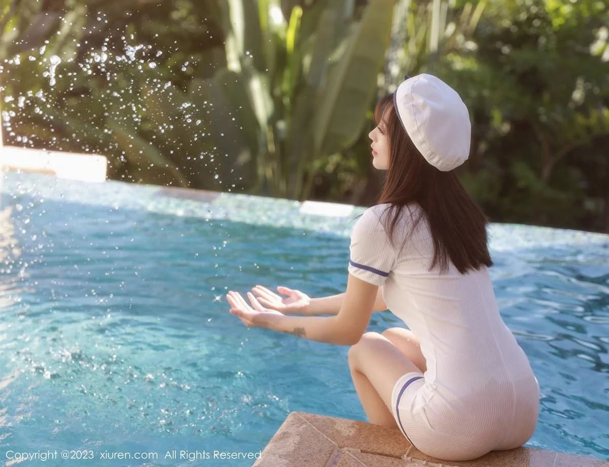 佘贝拉bella泳池性感白色海军服半脱秀完美身材绝美写真 第 32 张