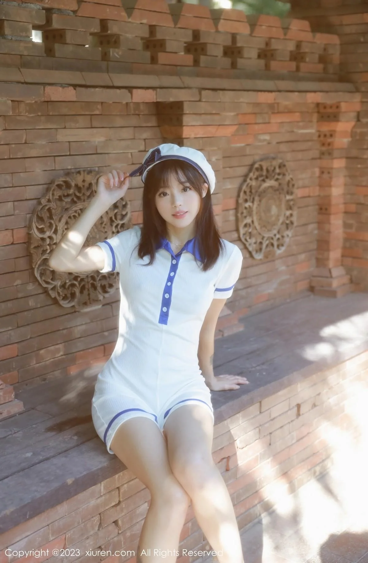 佘贝拉bella泳池性感白色海军服半脱秀完美身材绝美写真 第 9 张