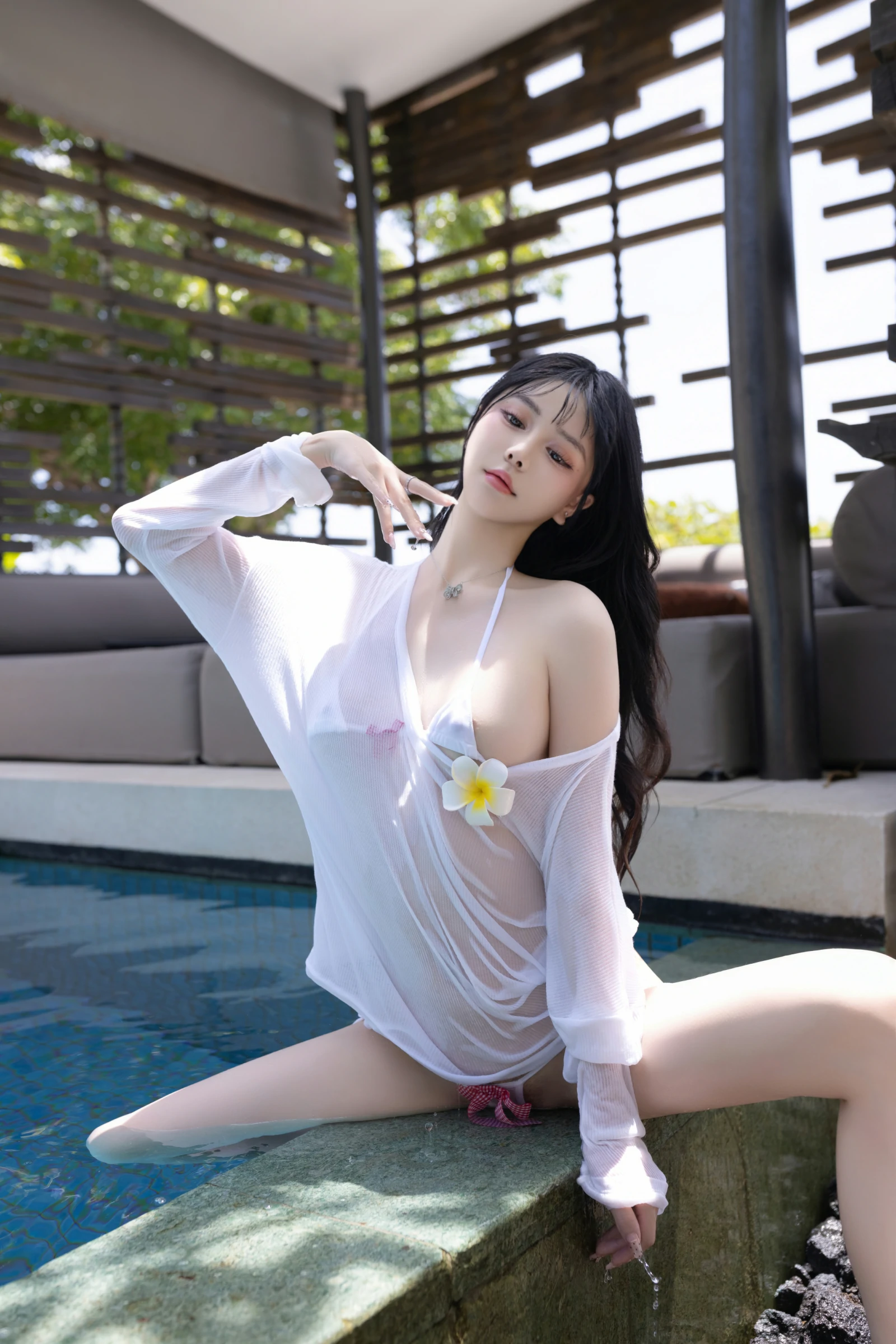 [秀人付费] 谢小蒽 诱人私拍福利 白色泳装 第 26 张