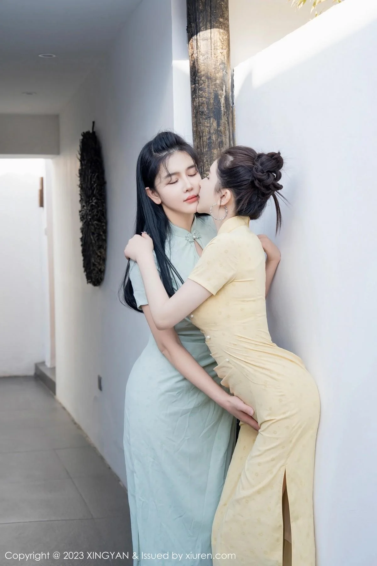 刘钰儿＆李丽莎合集性感轻透旗袍服饰配原色丝袜绝美写真 第 55 张