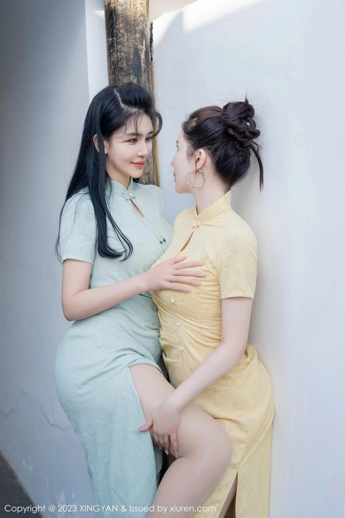 刘钰儿＆李丽莎合集性感轻透旗袍服饰配原色丝袜绝美写真 第 63 张