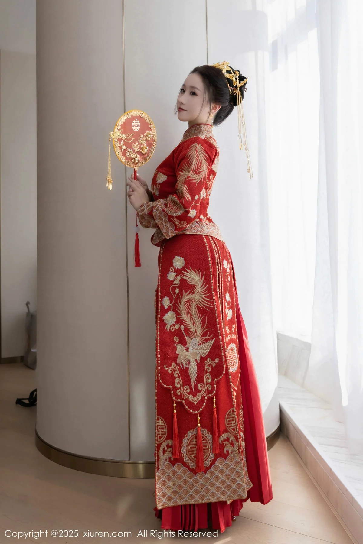 杏子Yada性感新娘装红色情趣内衣配超薄肉丝秀美腿绝美写真 第 1 张