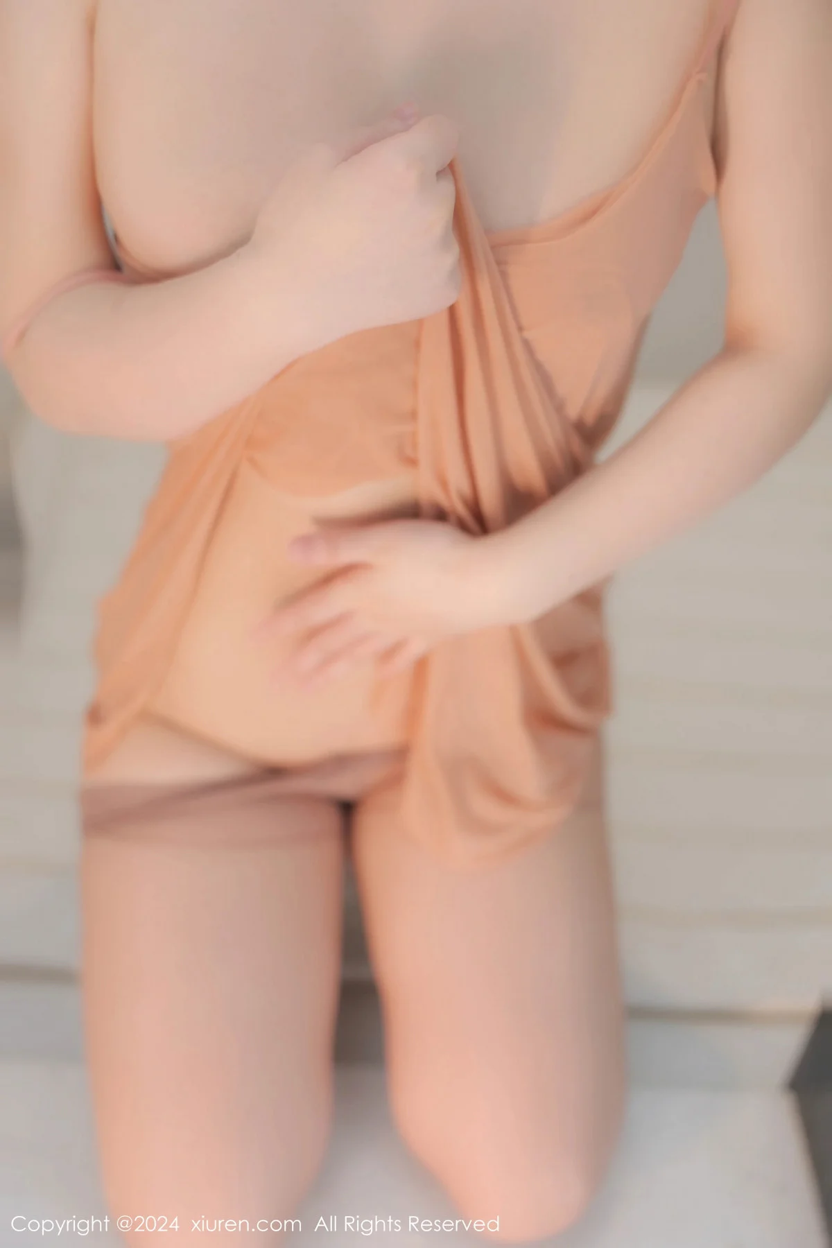 白乐乐浴室场景性感橙色服饰配超薄肉丝秀完美身材绝美写真 第 76 张