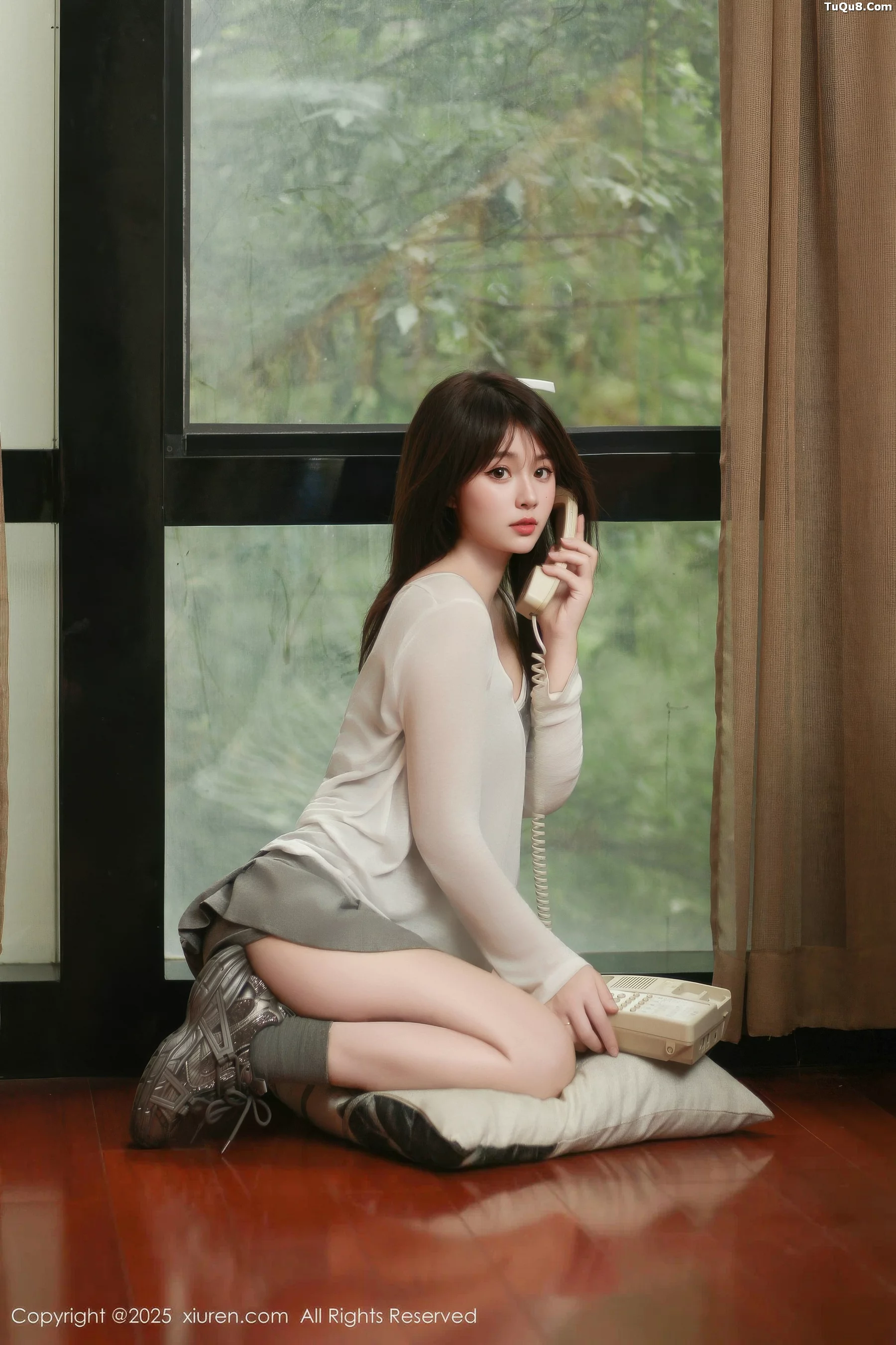 炎恬kitty性感薄透上衣配浅色JK短裙秀曼妙身姿迷人绝美写真 第 42 张