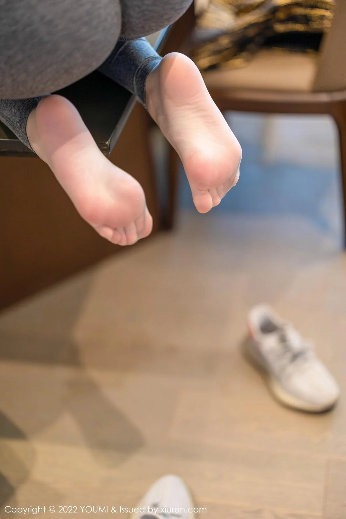 是小逗逗性感白上衣配紧身运动裤秀曼妙苗条身姿绝美写真 第 76 张