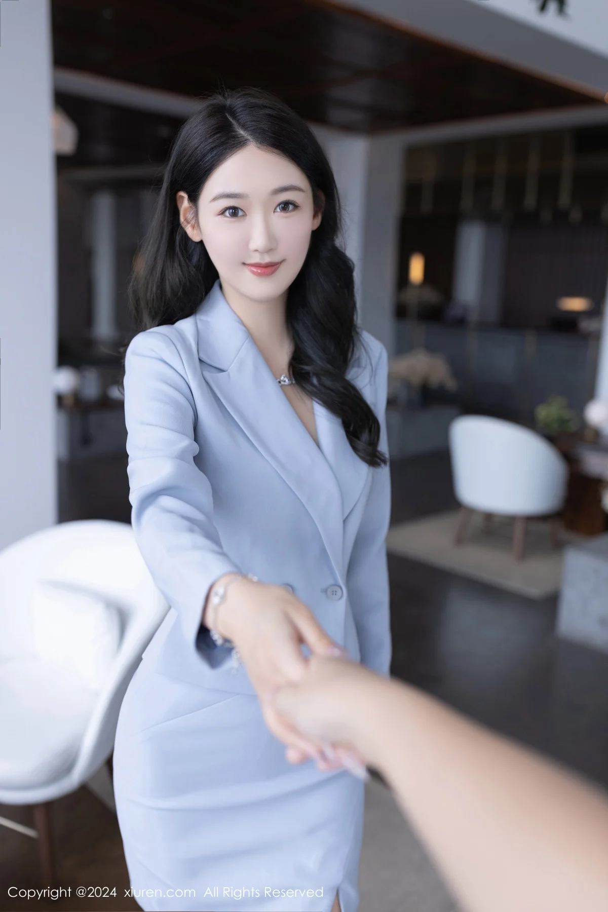 唐安琪性感OL制服露黑色内衣配开档肉丝秀曼妙身姿绝美写真 第 3 张