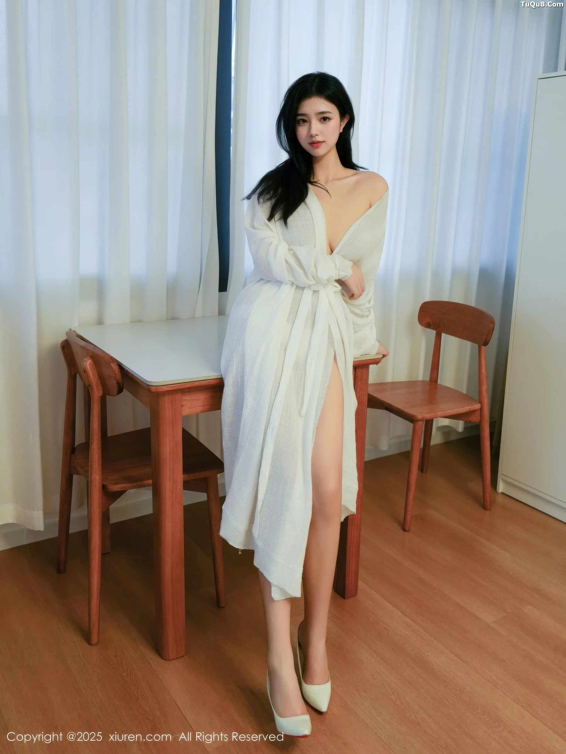 林悦溪儿性感白色长浴袍配白色高跟秀修长美腿撩人绝美写真 第 24 张