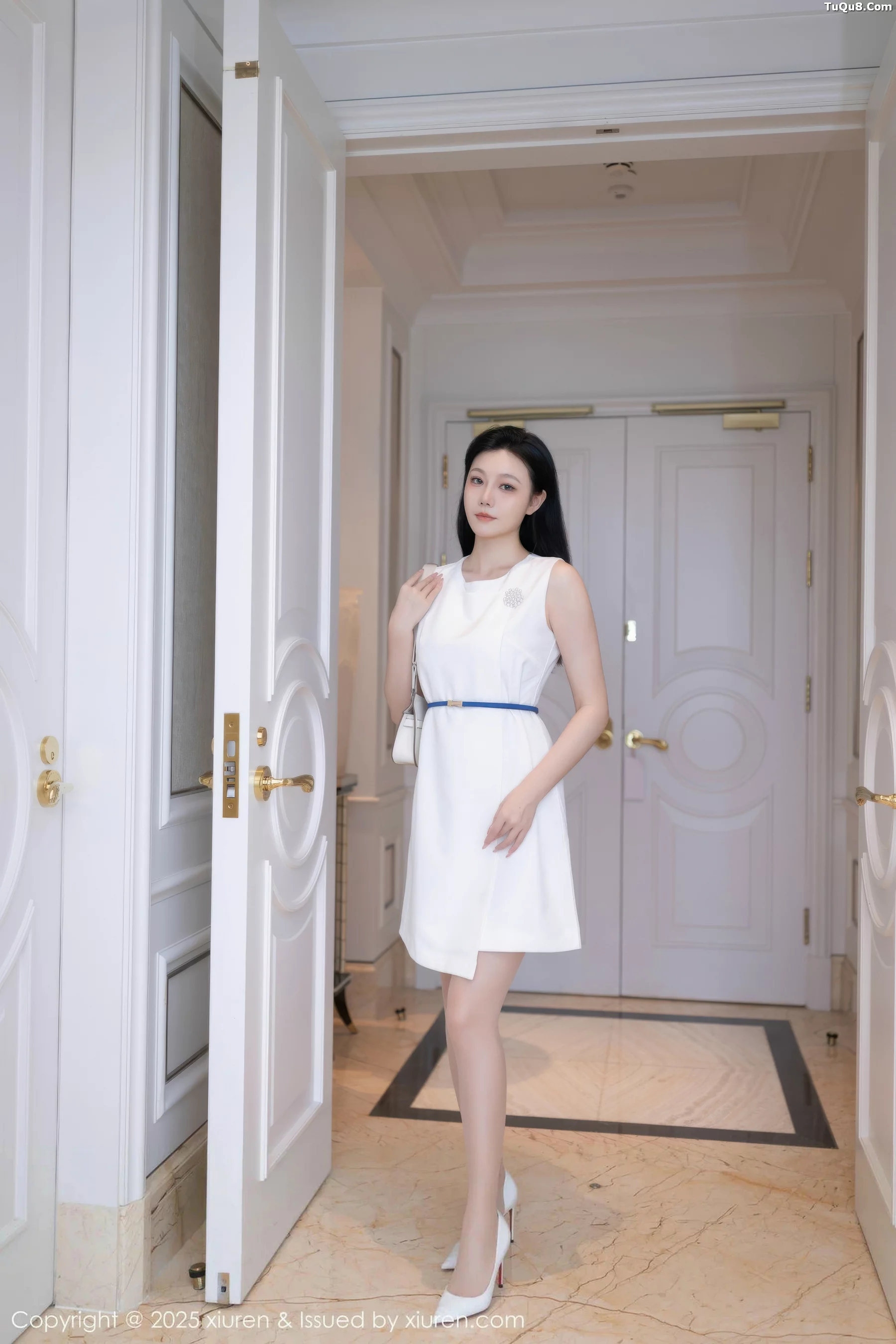 安然anran性感蓝灰色内衣配超薄肉丝秀曼妙身姿绝美写真 第 1 张