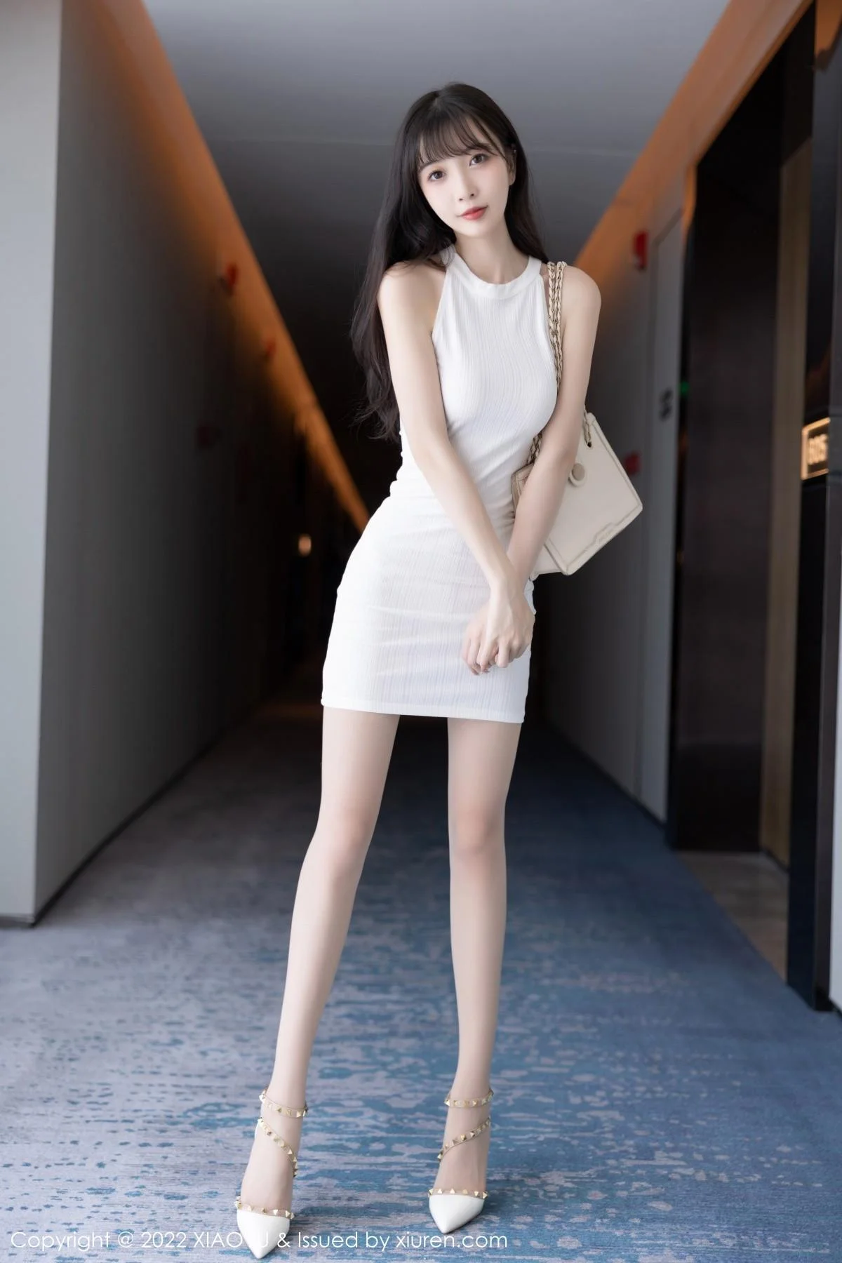 林星阑白色连衣裙配超薄肉丝露性感白色内衣迷人绝美写真 第 30 张