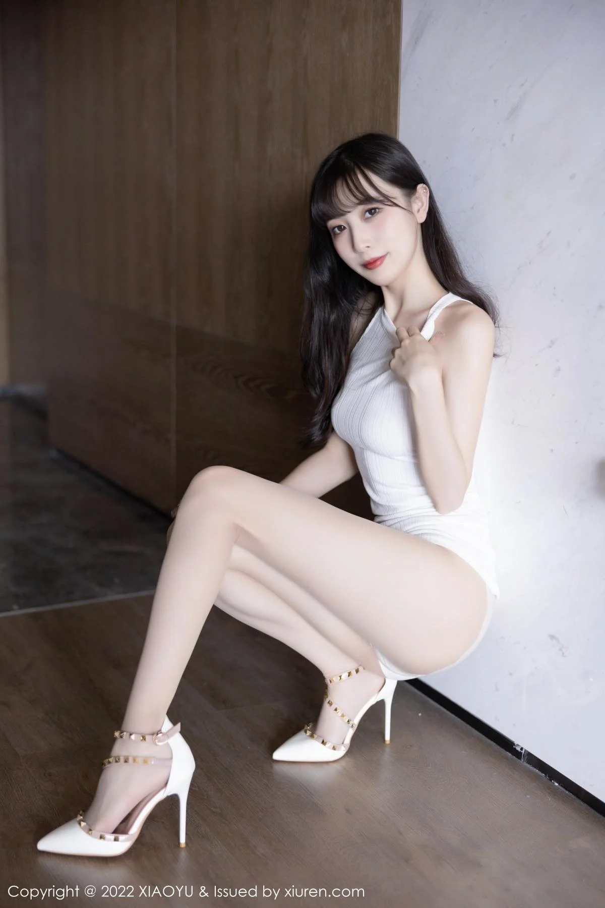 林星阑白色连衣裙配超薄肉丝露性感白色内衣迷人绝美写真 第 41 张