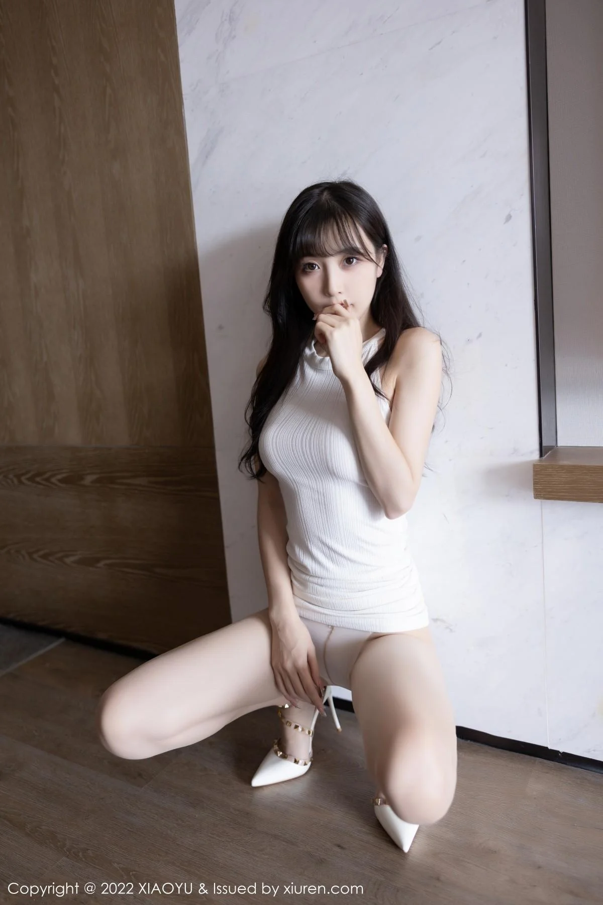 林星阑白色连衣裙配超薄肉丝露性感白色内衣迷人绝美写真 第 48 张