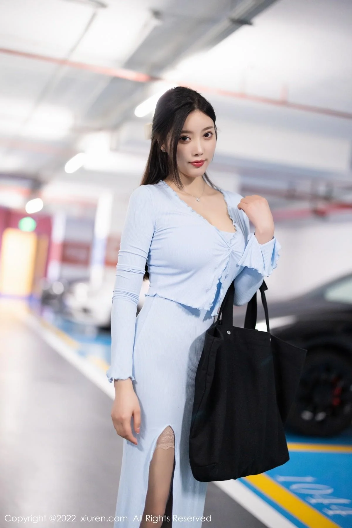 杨晨晨Yome都市丽人系列淡蓝长裙配蕾丝袜完美绝美写真 第 14 张