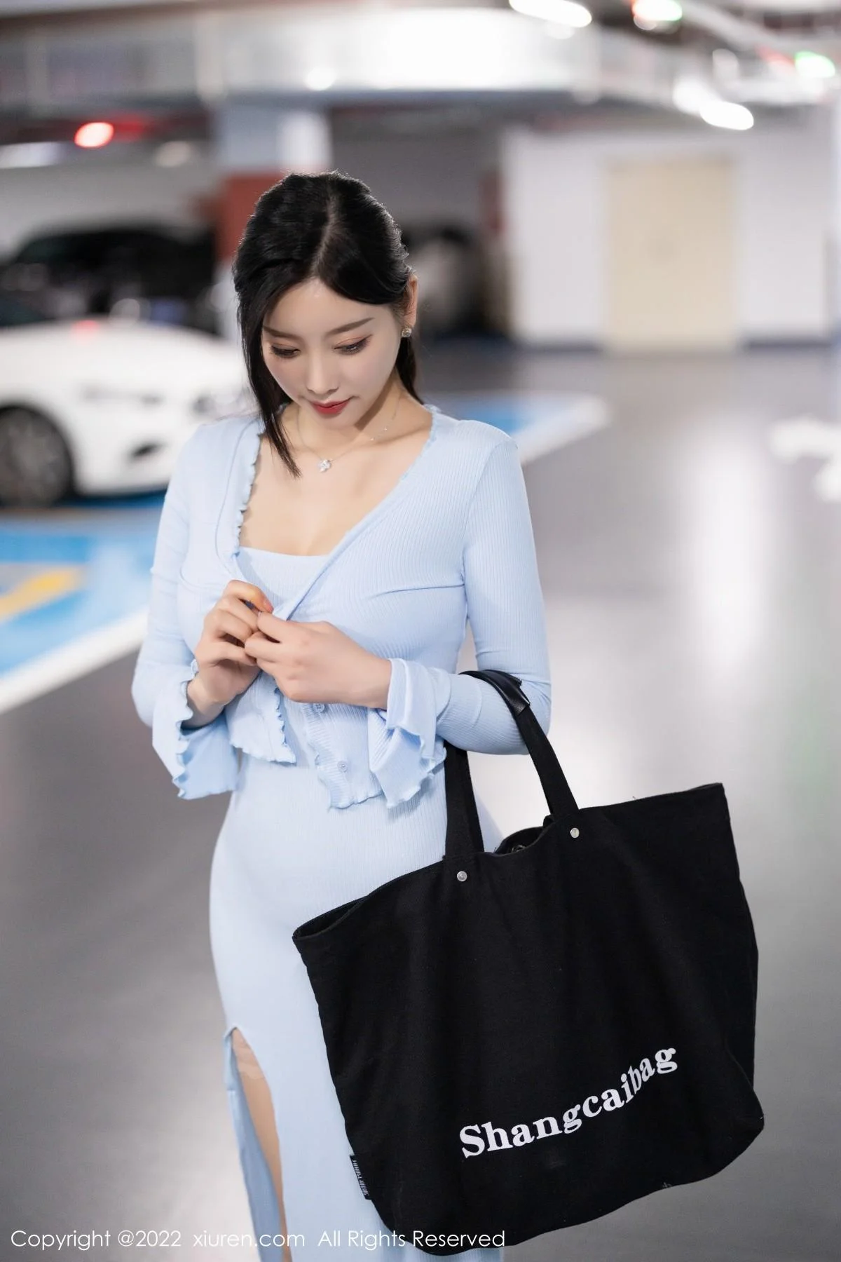杨晨晨Yome都市丽人系列淡蓝长裙配蕾丝袜完美绝美写真 第 15 张