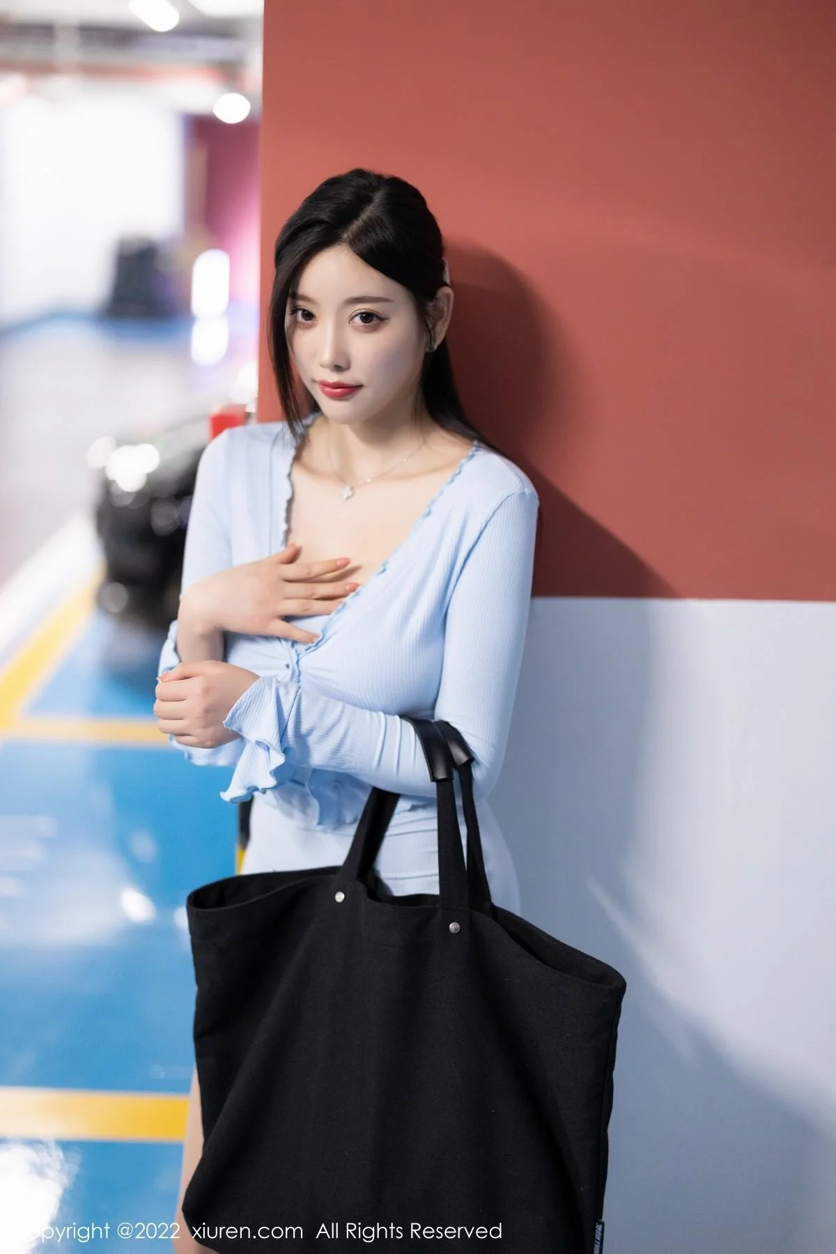 杨晨晨Yome都市丽人系列淡蓝长裙配蕾丝袜完美绝美写真 第 19 张