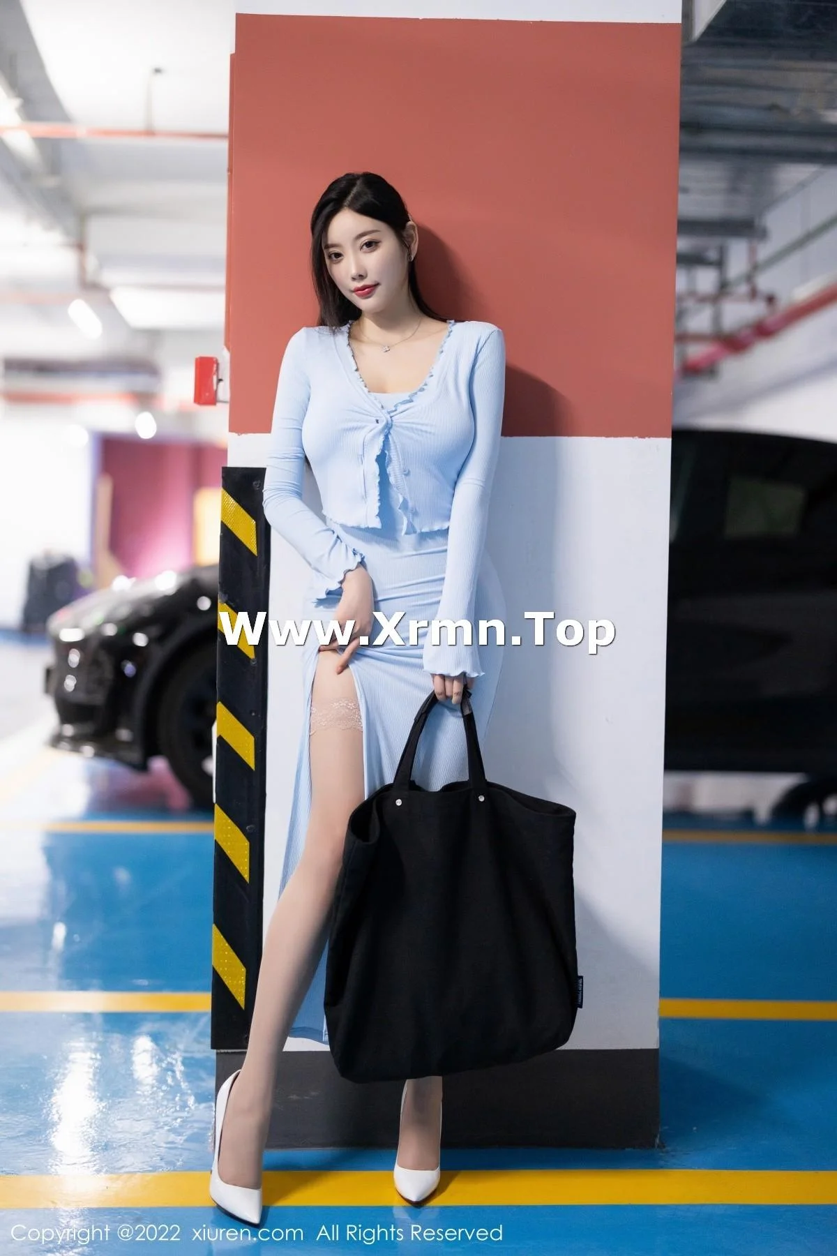 杨晨晨Yome都市丽人系列淡蓝长裙配蕾丝袜完美绝美写真 第 22 张