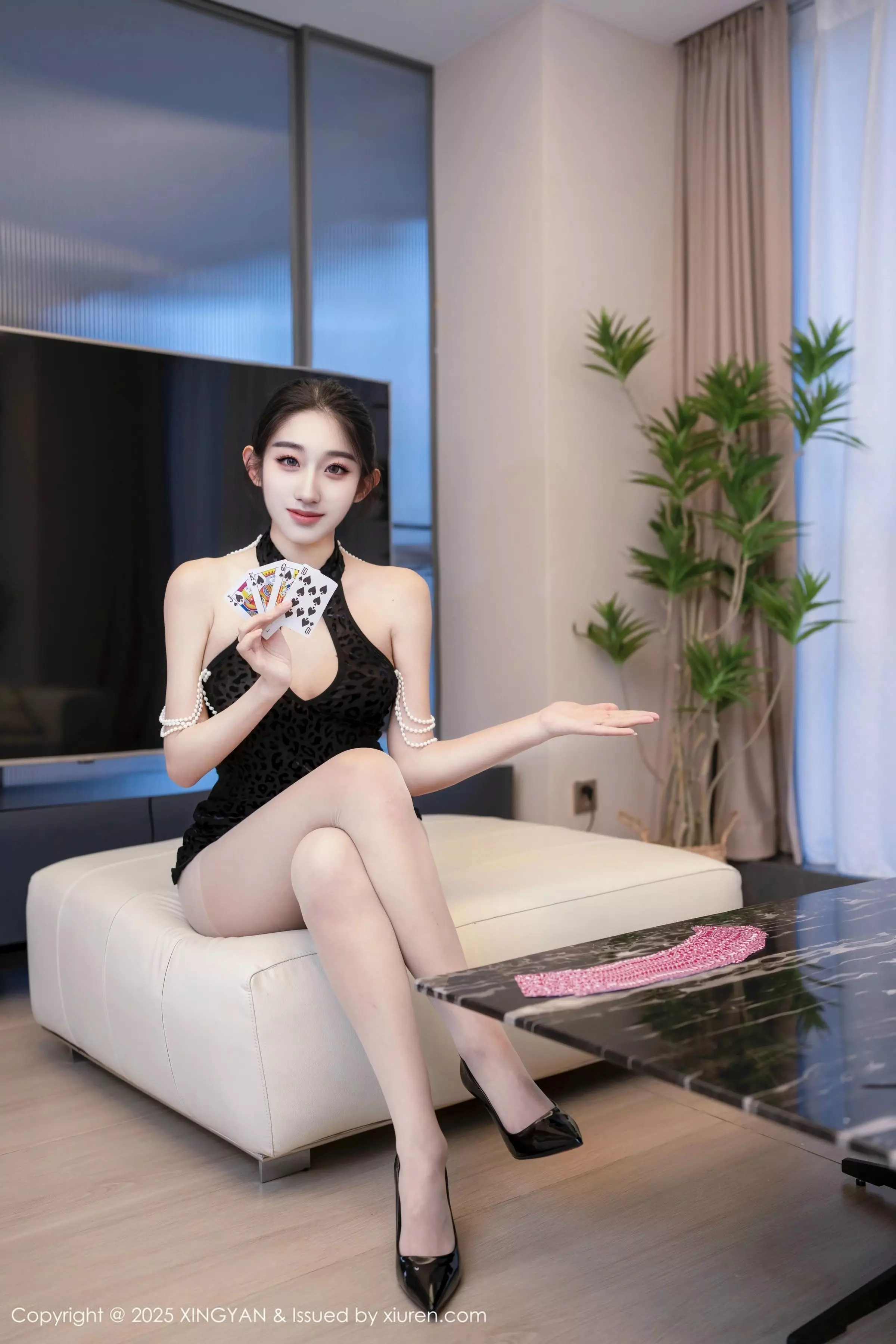 星冉性感黑色连衣短裙配超薄肉丝秀曼妙身姿绝美写真 第 86 张
