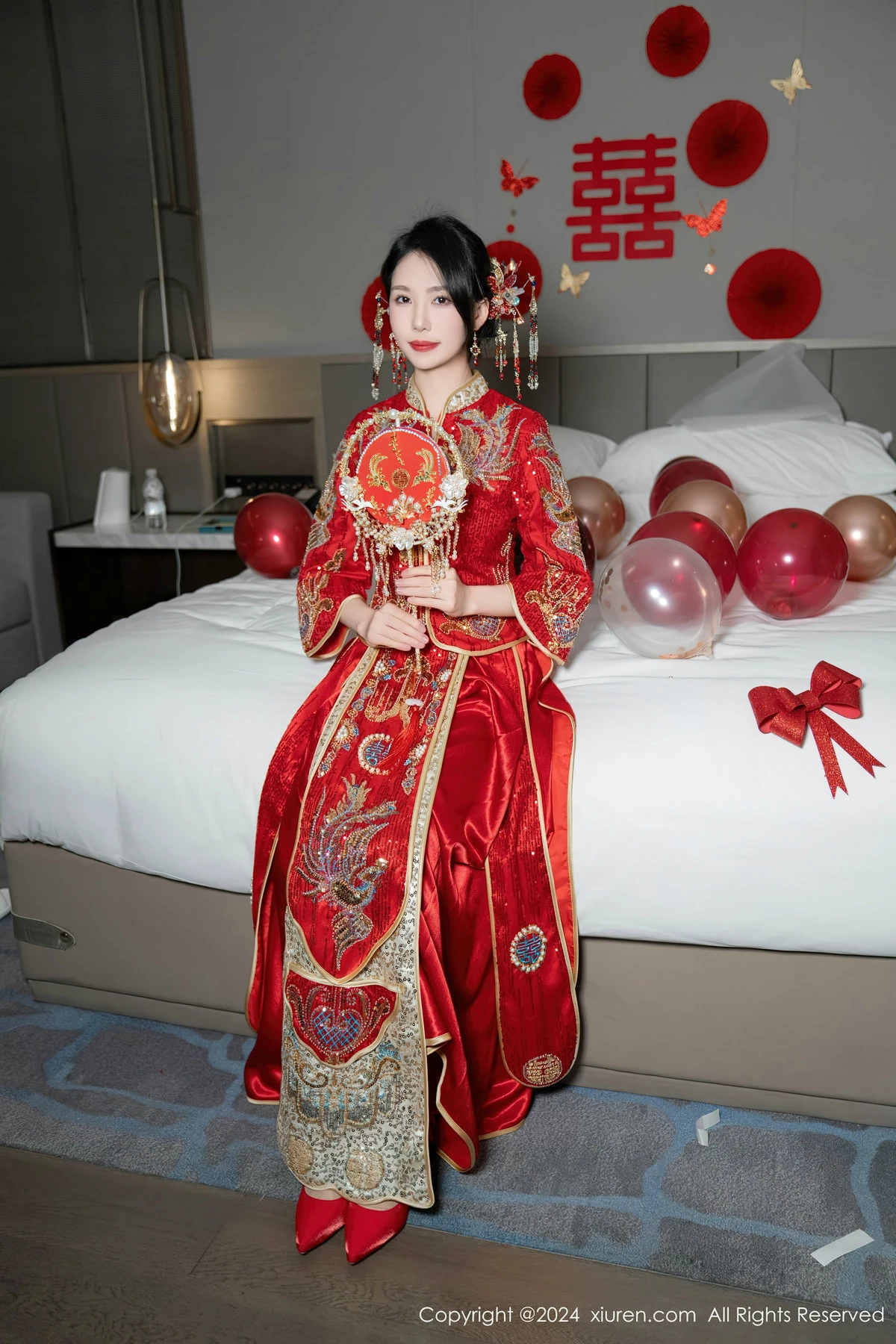 利世性感红色新娘妆露红色内衣配超薄闪亮肉丝完美绝美写真 第 19 张