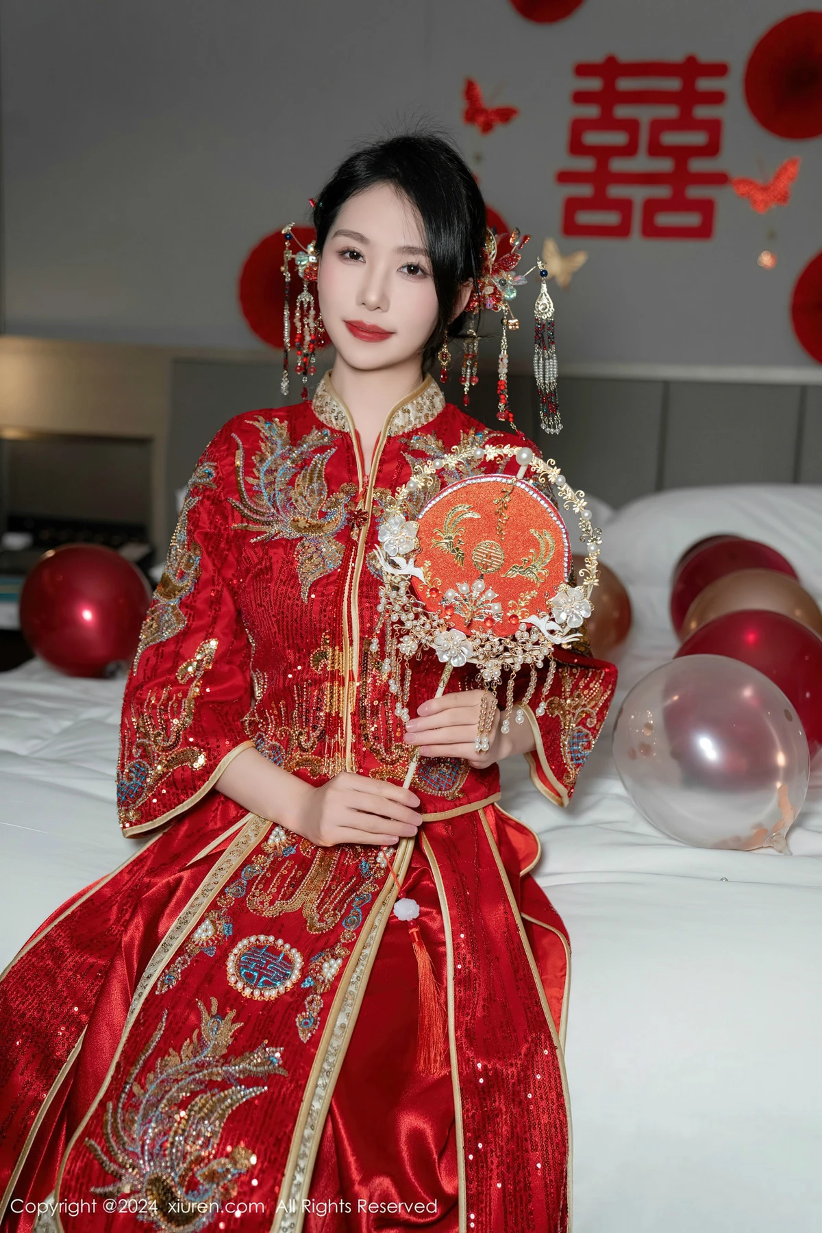 利世性感红色新娘妆露红色内衣配超薄闪亮肉丝完美绝美写真 第 21 张
