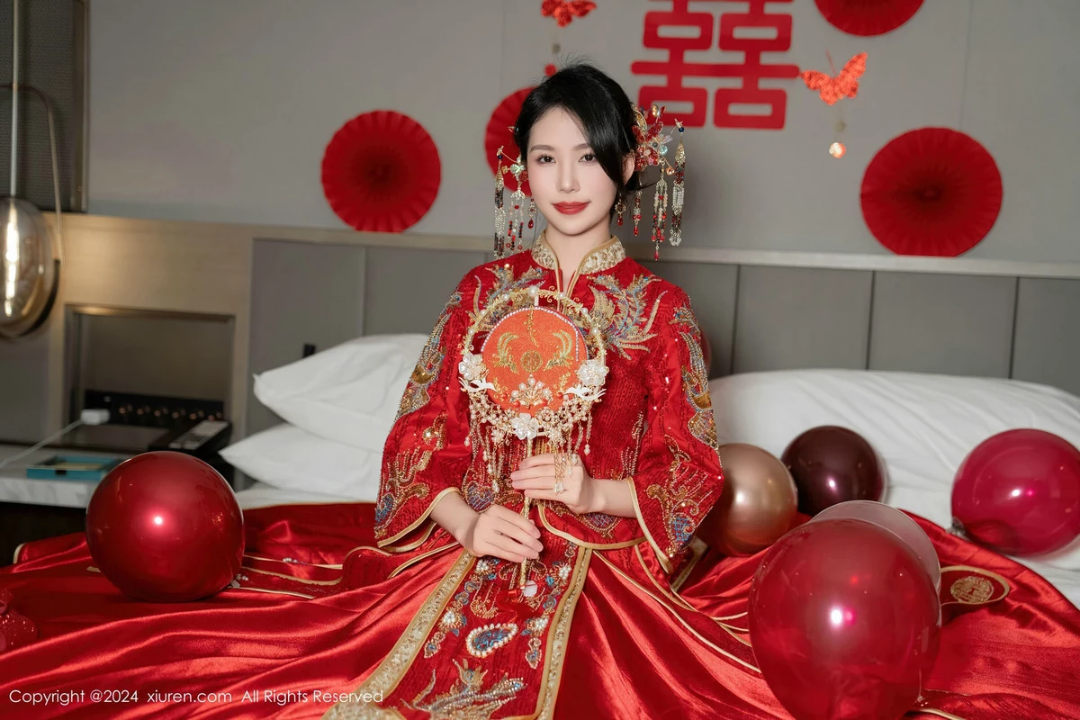 利世性感红色新娘妆露红色内衣配超薄闪亮肉丝完美绝美写真 第 33 张