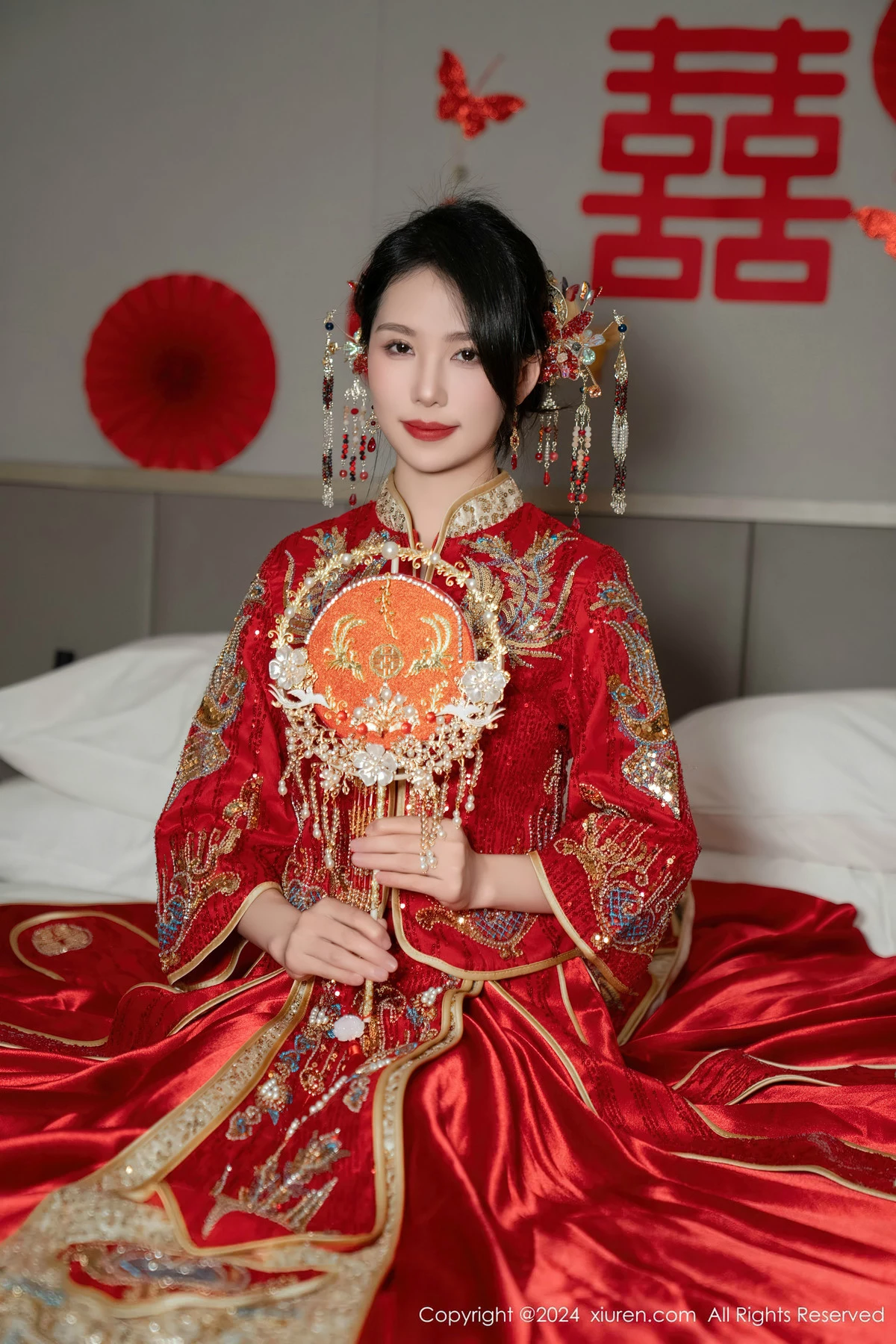 利世性感红色新娘妆露红色内衣配超薄闪亮肉丝完美绝美写真 第 41 张