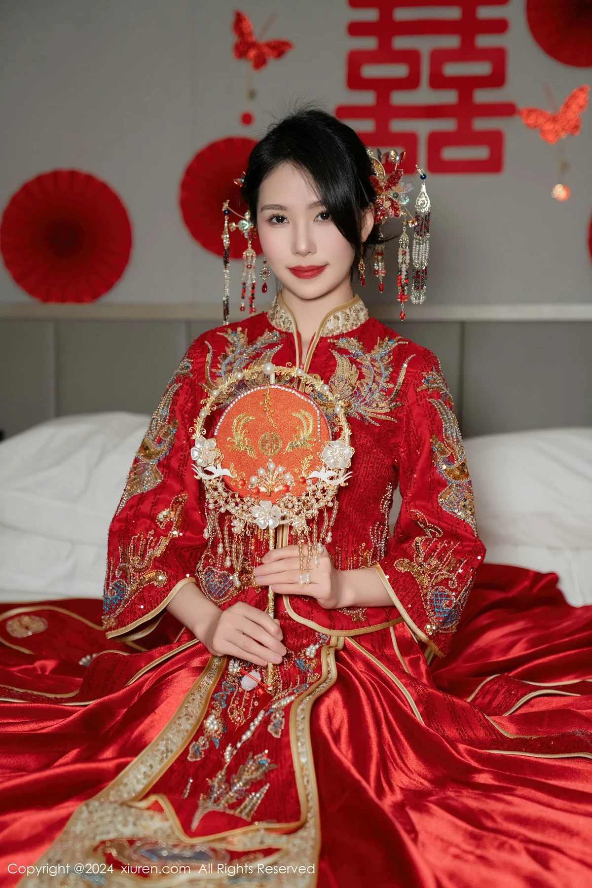 利世性感红色新娘妆露红色内衣配超薄闪亮肉丝完美绝美写真 第 42 张