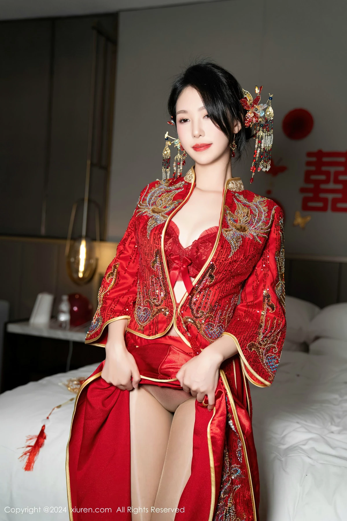 利世性感红色新娘妆露红色内衣配超薄闪亮肉丝完美绝美写真 第 49 张
