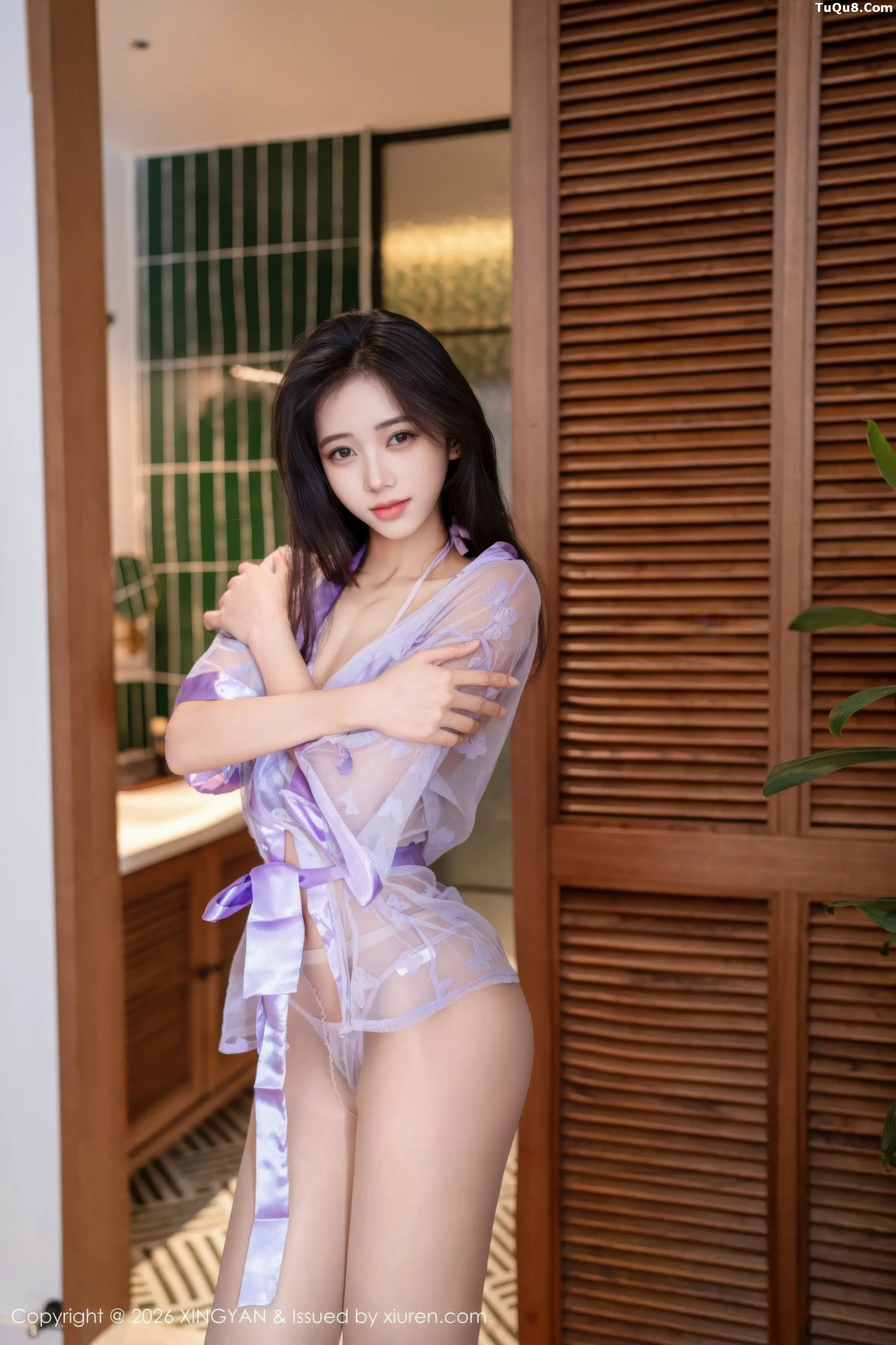 时安安性感紫色薄纱上衣配超薄肉丝秀惹火身材绝美写真 第 1 张