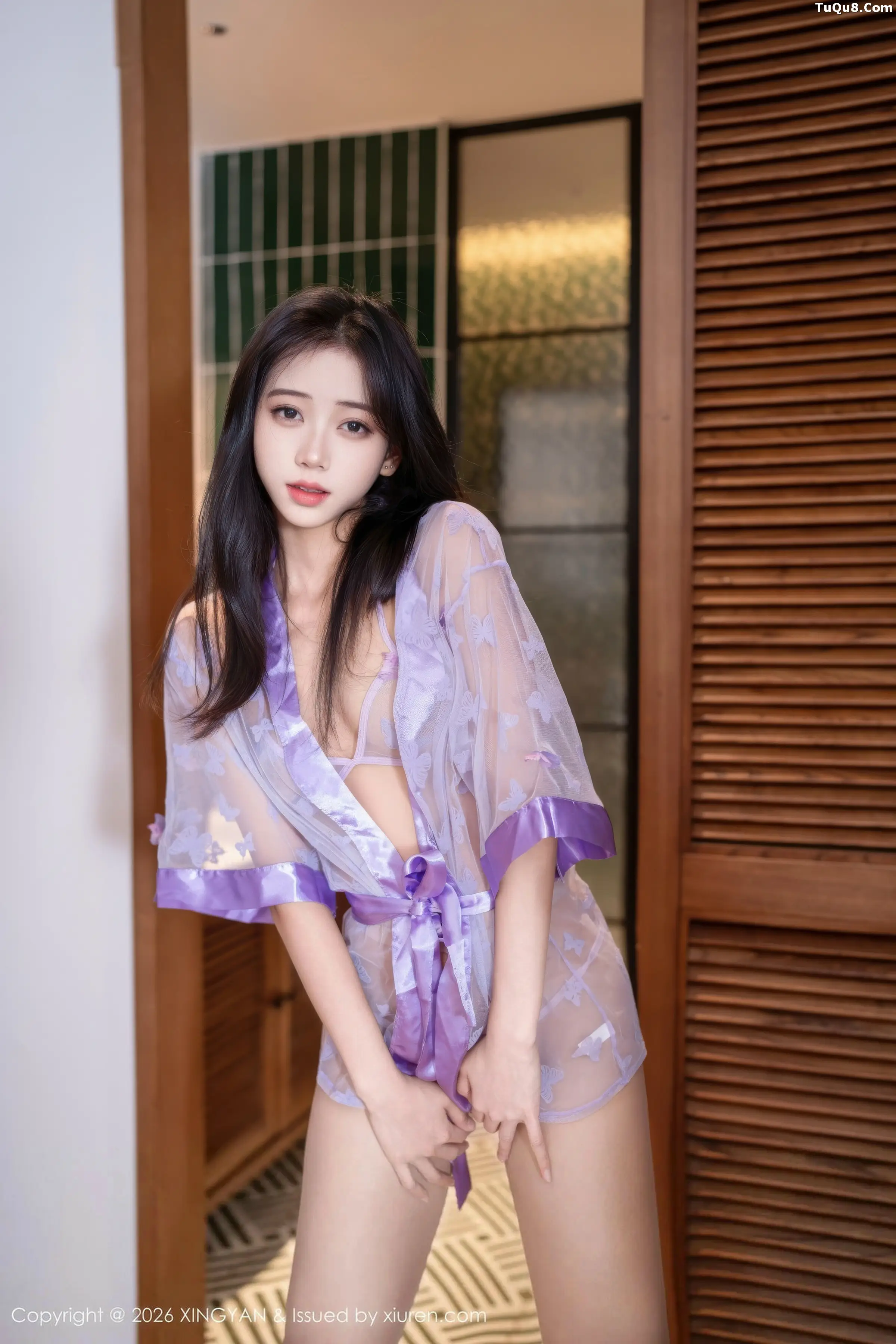 时安安性感紫色薄纱上衣配超薄肉丝秀惹火身材绝美写真 第 4 张