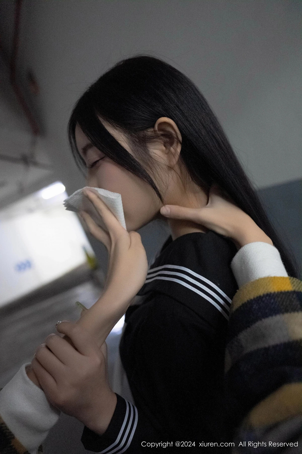 杨晨晨Yome性感黑色制服露黄色内衣秀丰腴身材完美绝美写真 第 10 张