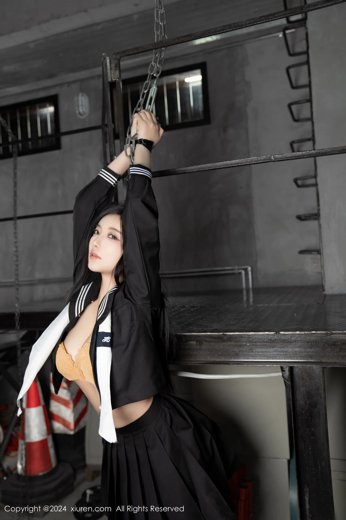 杨晨晨Yome性感黑色制服露黄色内衣秀丰腴身材完美绝美写真 第 45 张