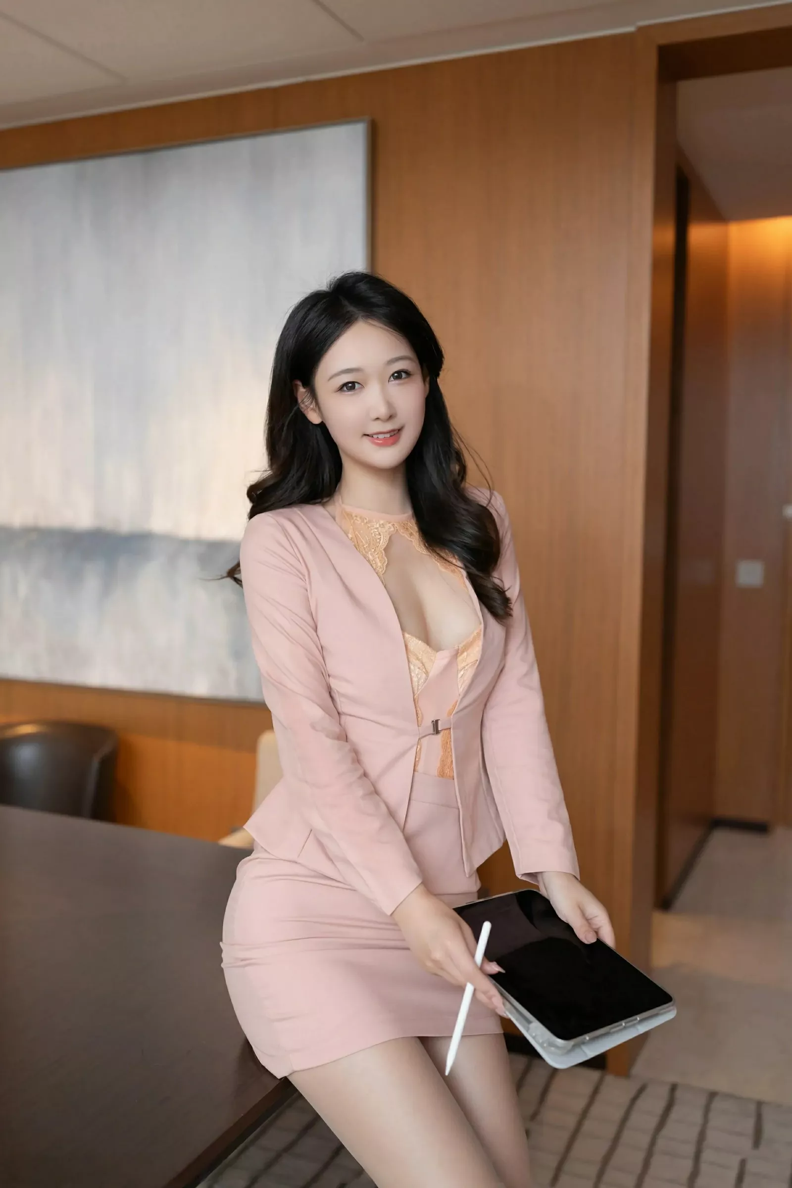 唐安琪橙色OL服饰露橙色内衣配超薄肉丝秀曼妙身姿绝美写真 第 4 张